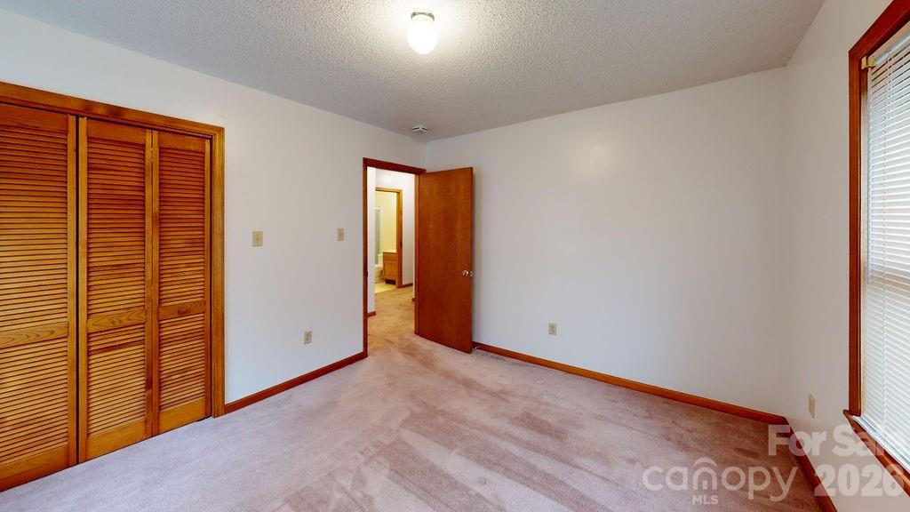 6830 Bat Cave Road Property Photo 10