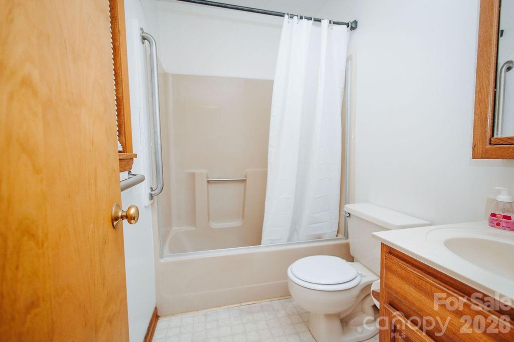 6830 Bat Cave Road Property Photo 22