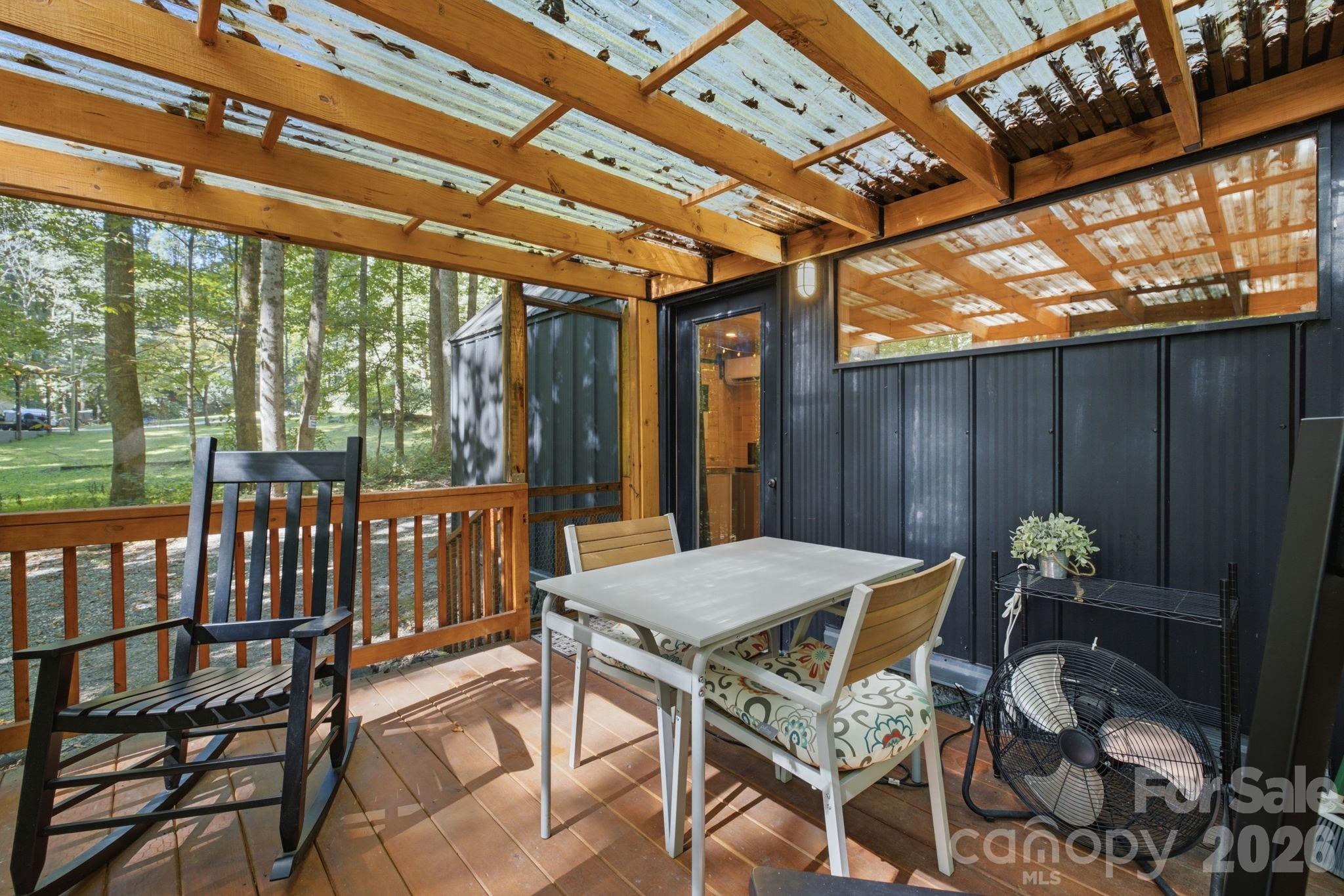 145 Kingfisher Lane Property Photo 4