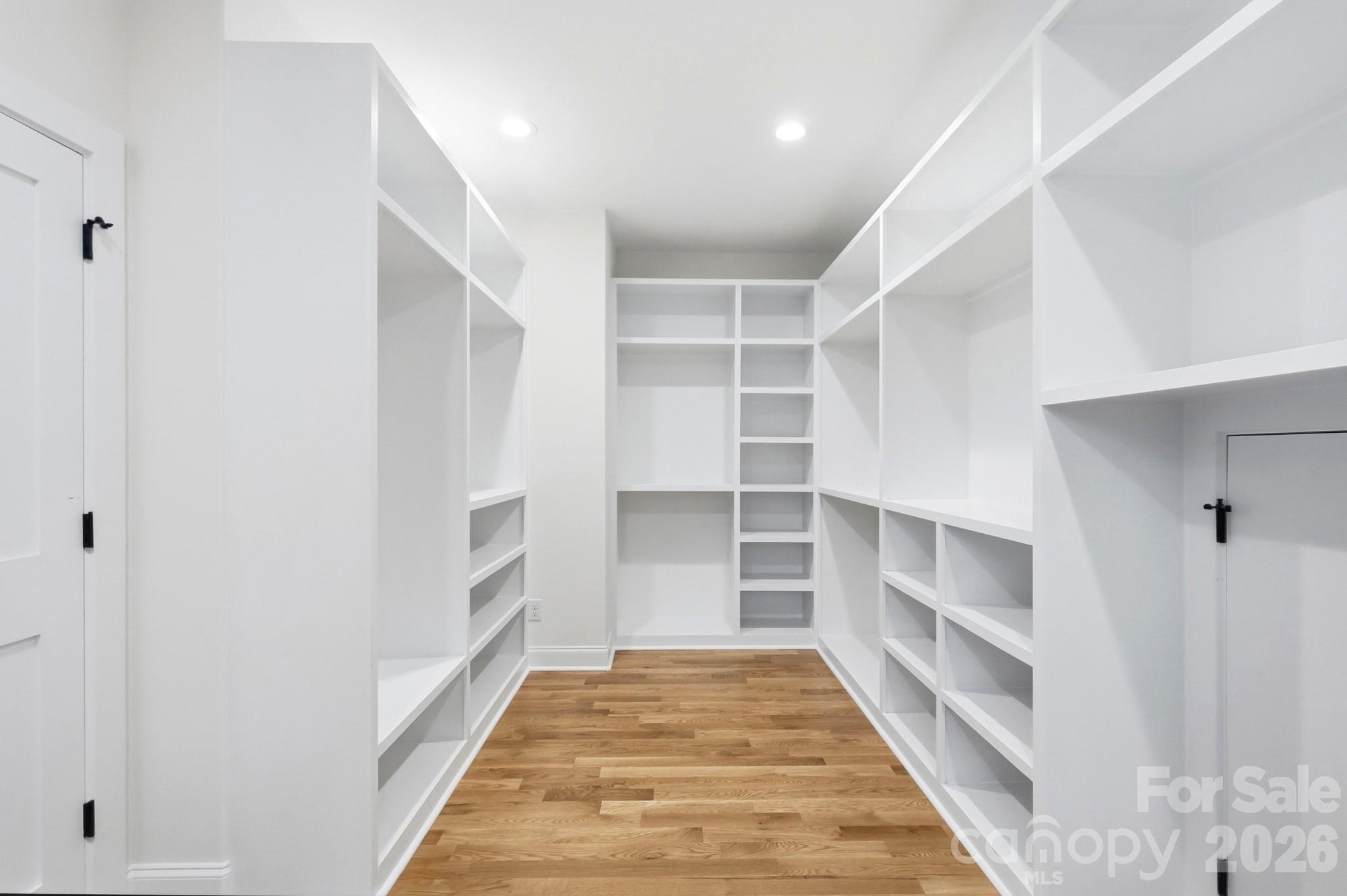 1412 Kennon Street Property Photo 29