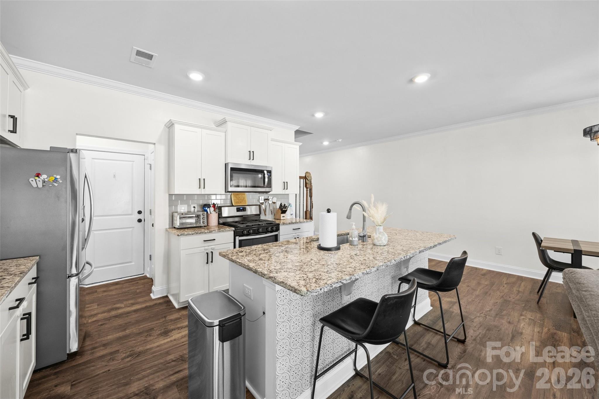 616 Altamonte Drive Property Photo 12