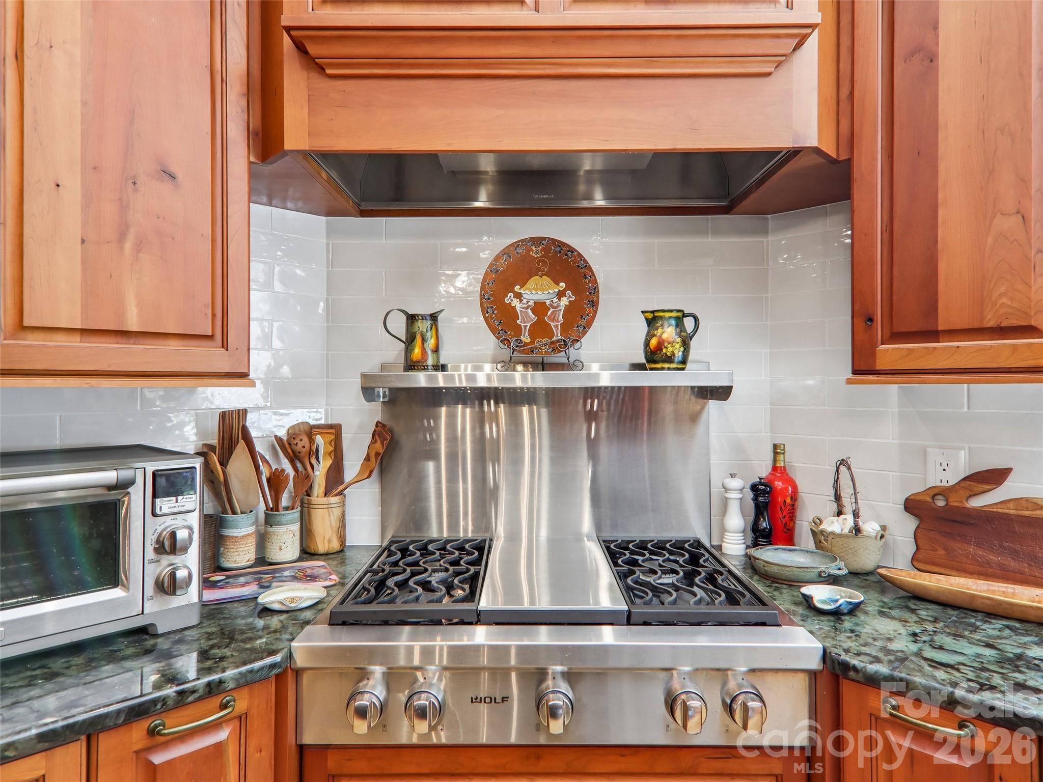404 Southview Lane Property Photo 12