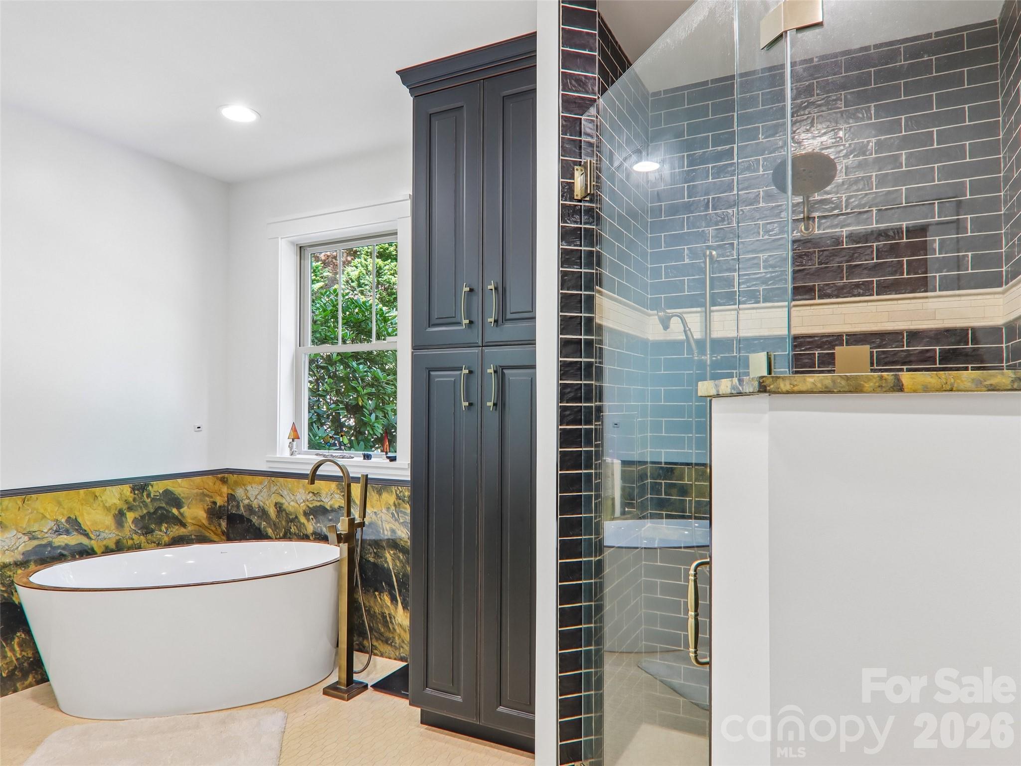 404 Southview Lane Property Photo 19