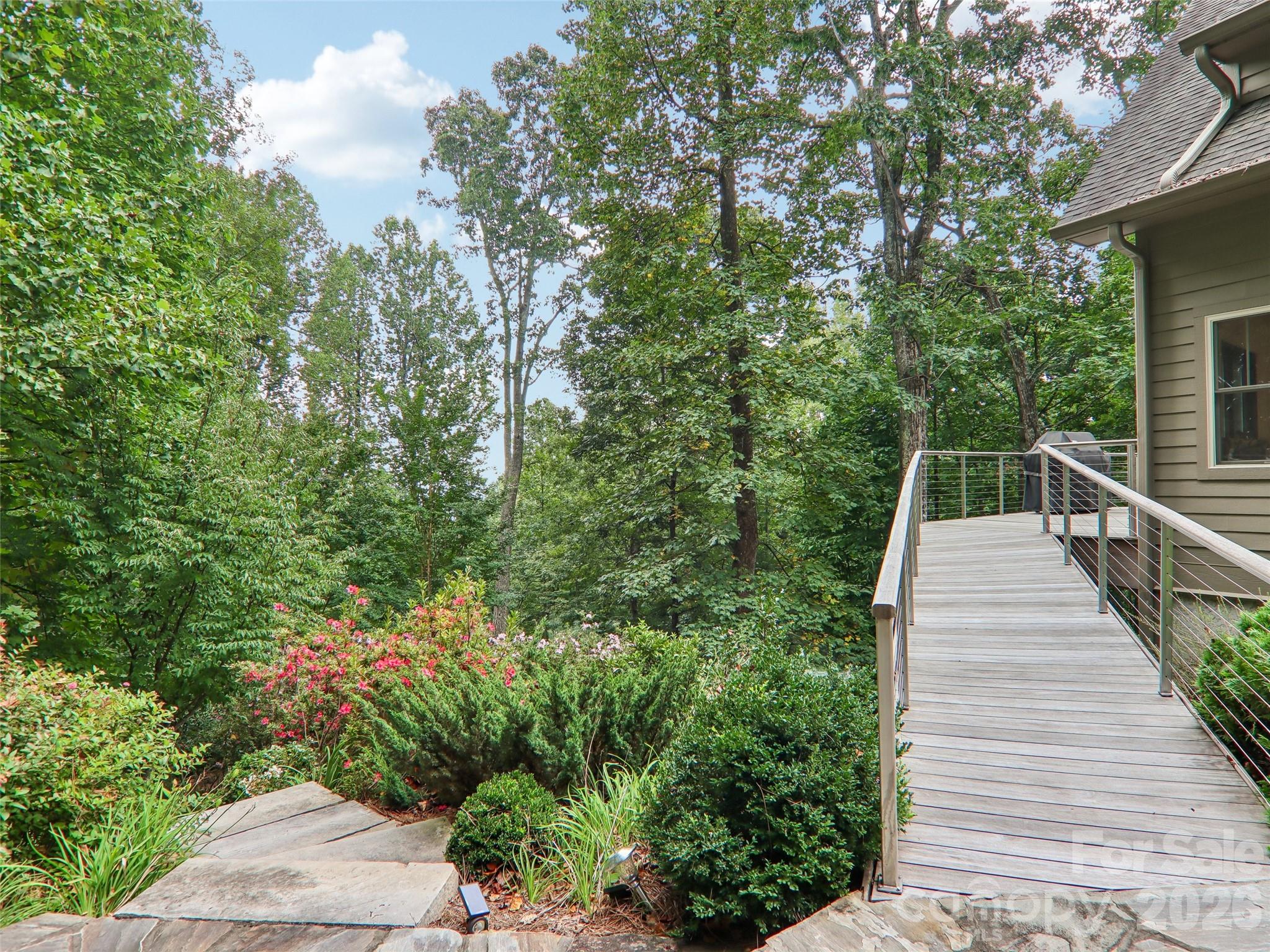 404 Southview Lane Property Photo 31