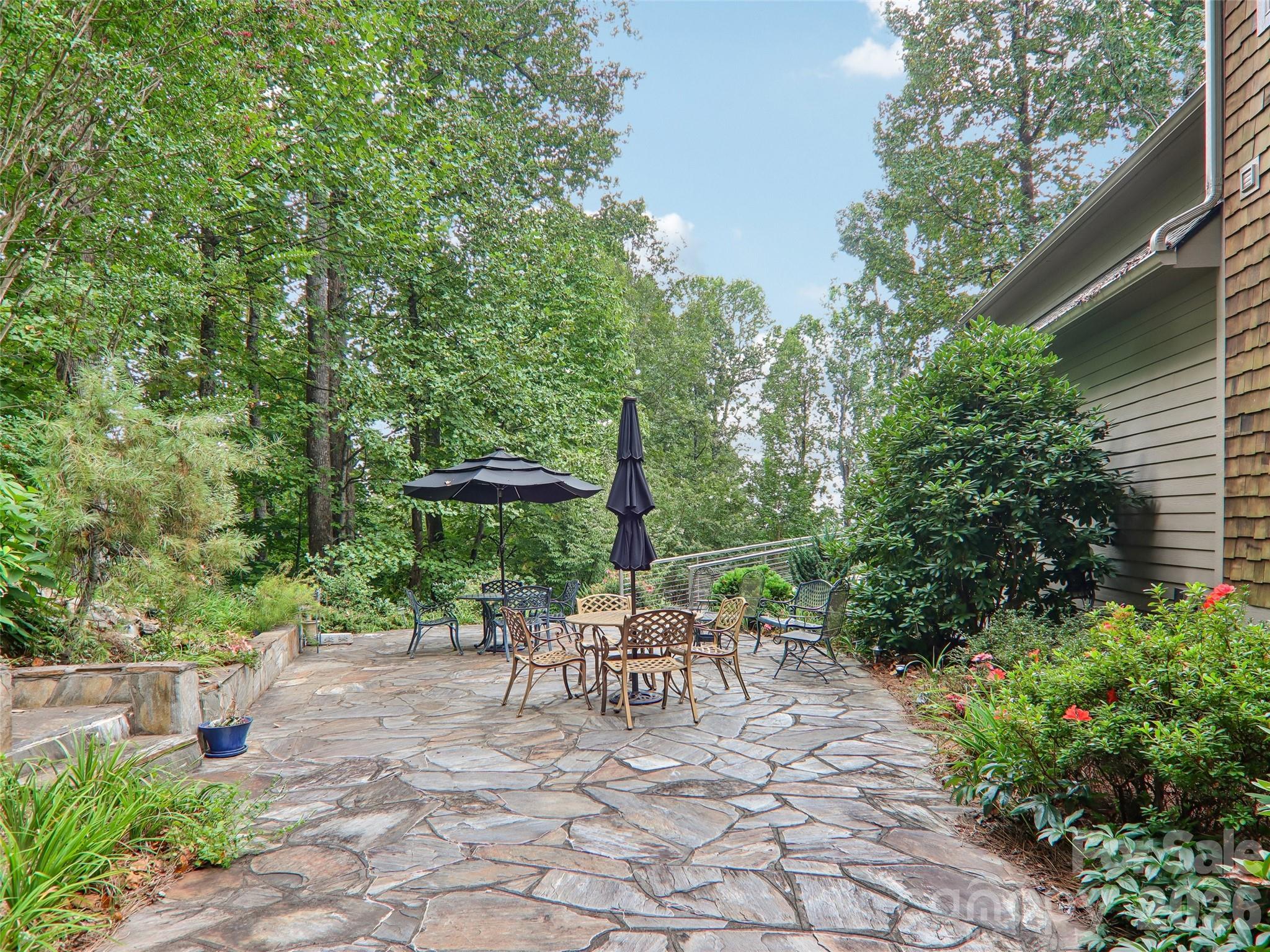 404 Southview Lane Property Photo 33