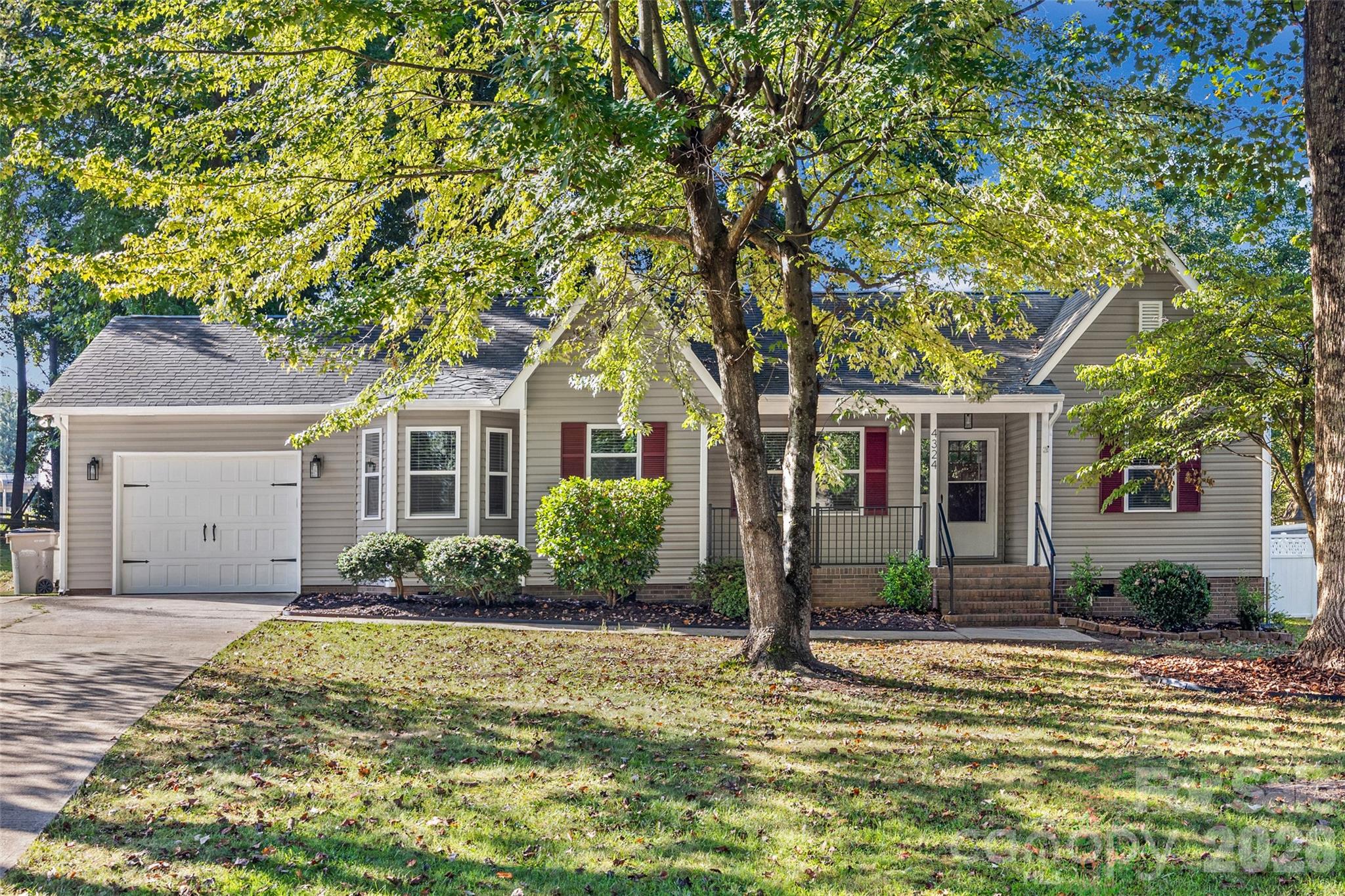 4324 Hickory Hollow Road Property Photo 1