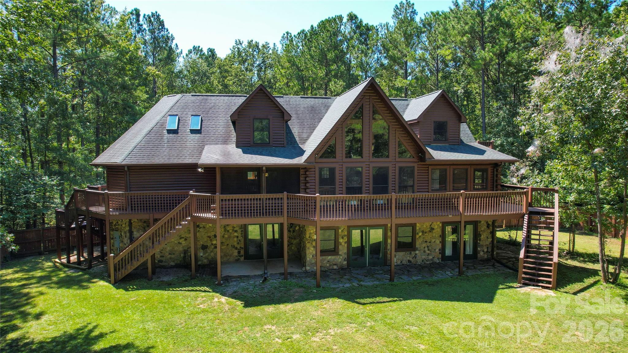 1040 Lawhorn Road Property Photo 1