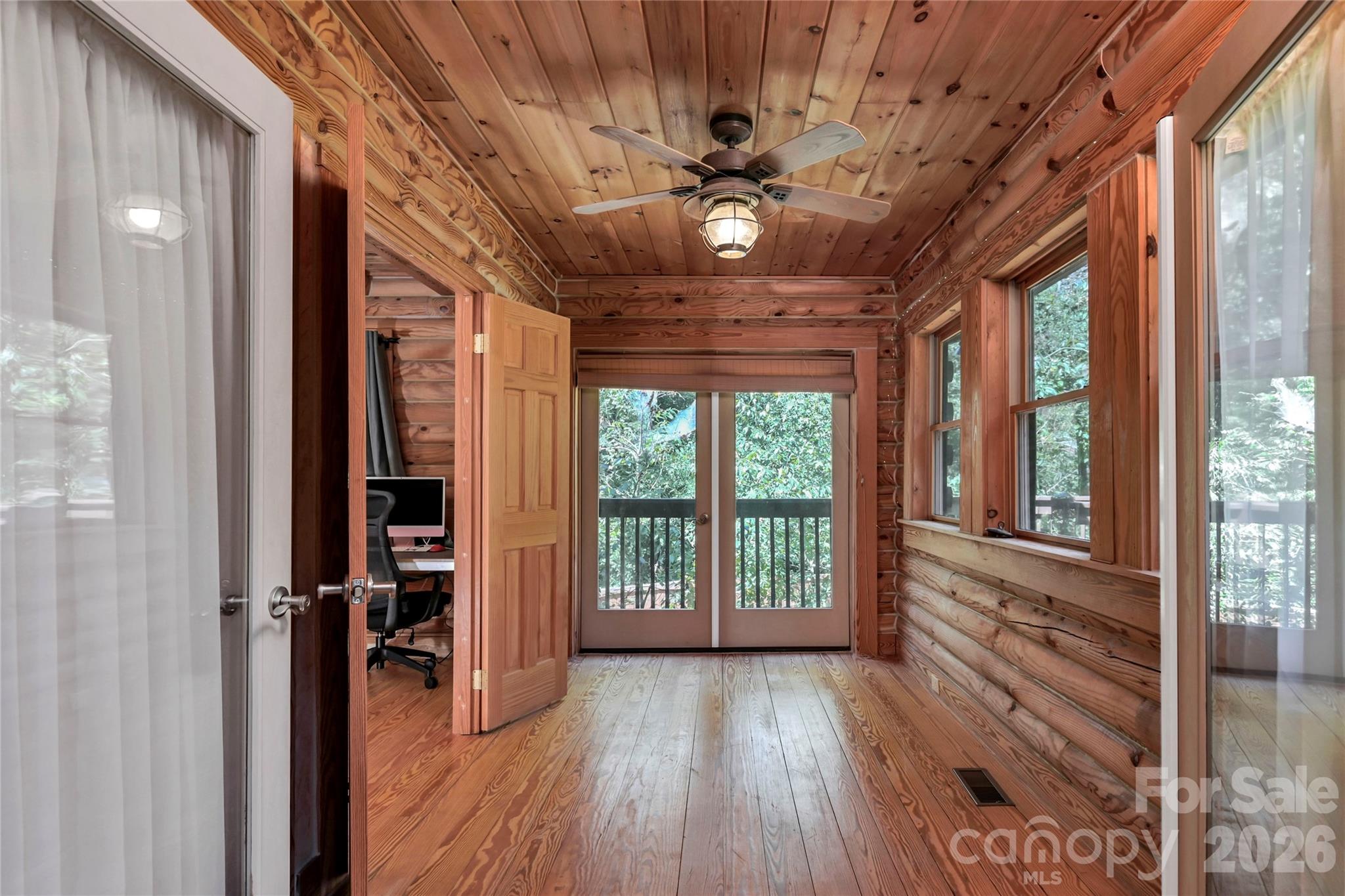 1040 Lawhorn Road Property Photo 22