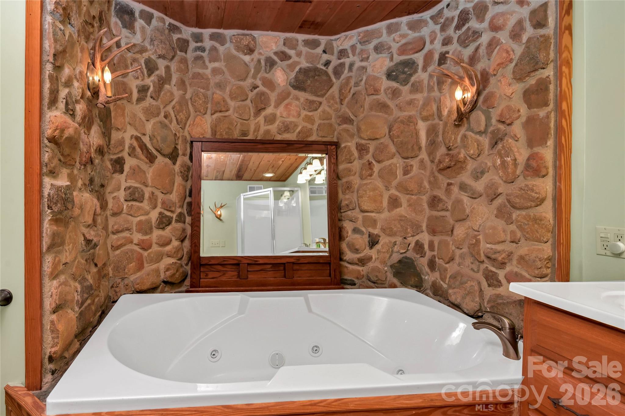 1040 Lawhorn Road Property Photo 32