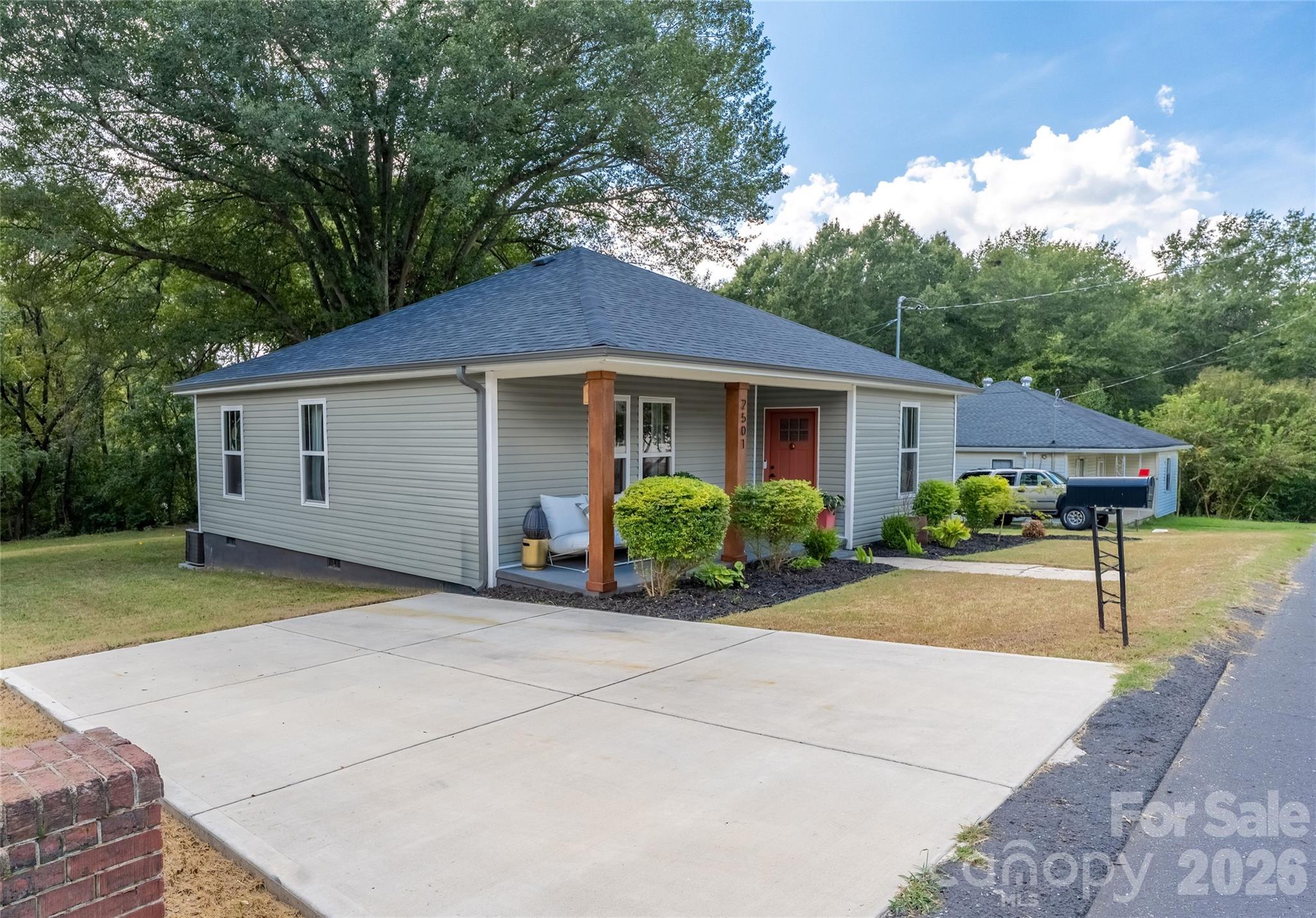 2501 Milton Avenue Property Photo 2