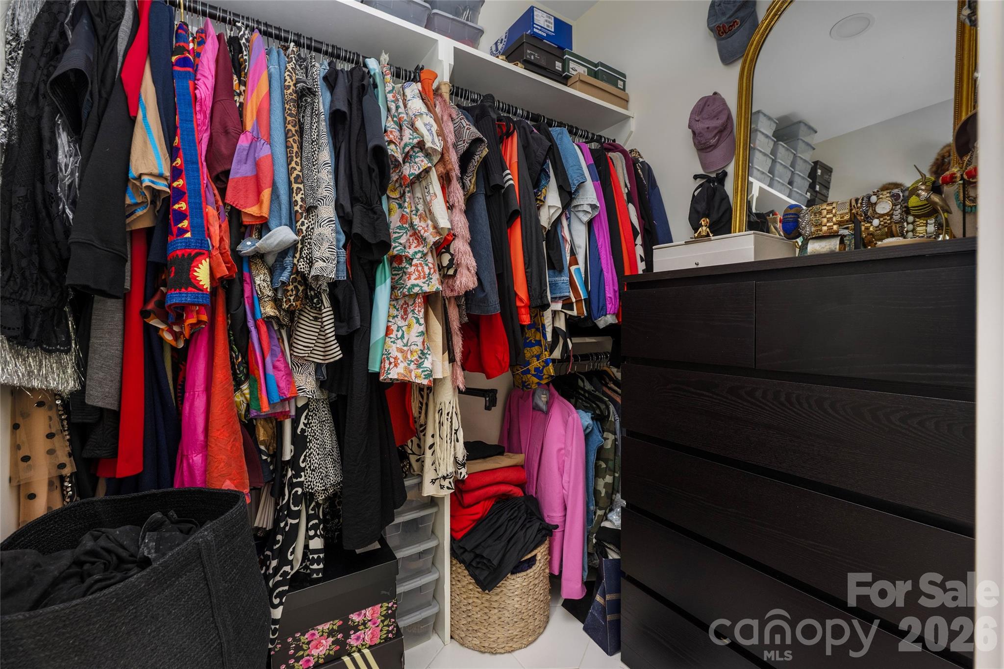 2501 Milton Avenue Property Photo 8