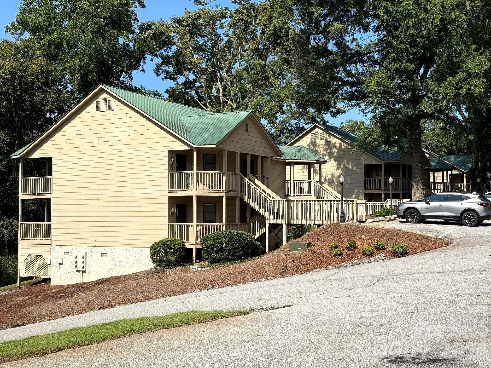 160 Whitney Boulevard 24 Property Photo 2