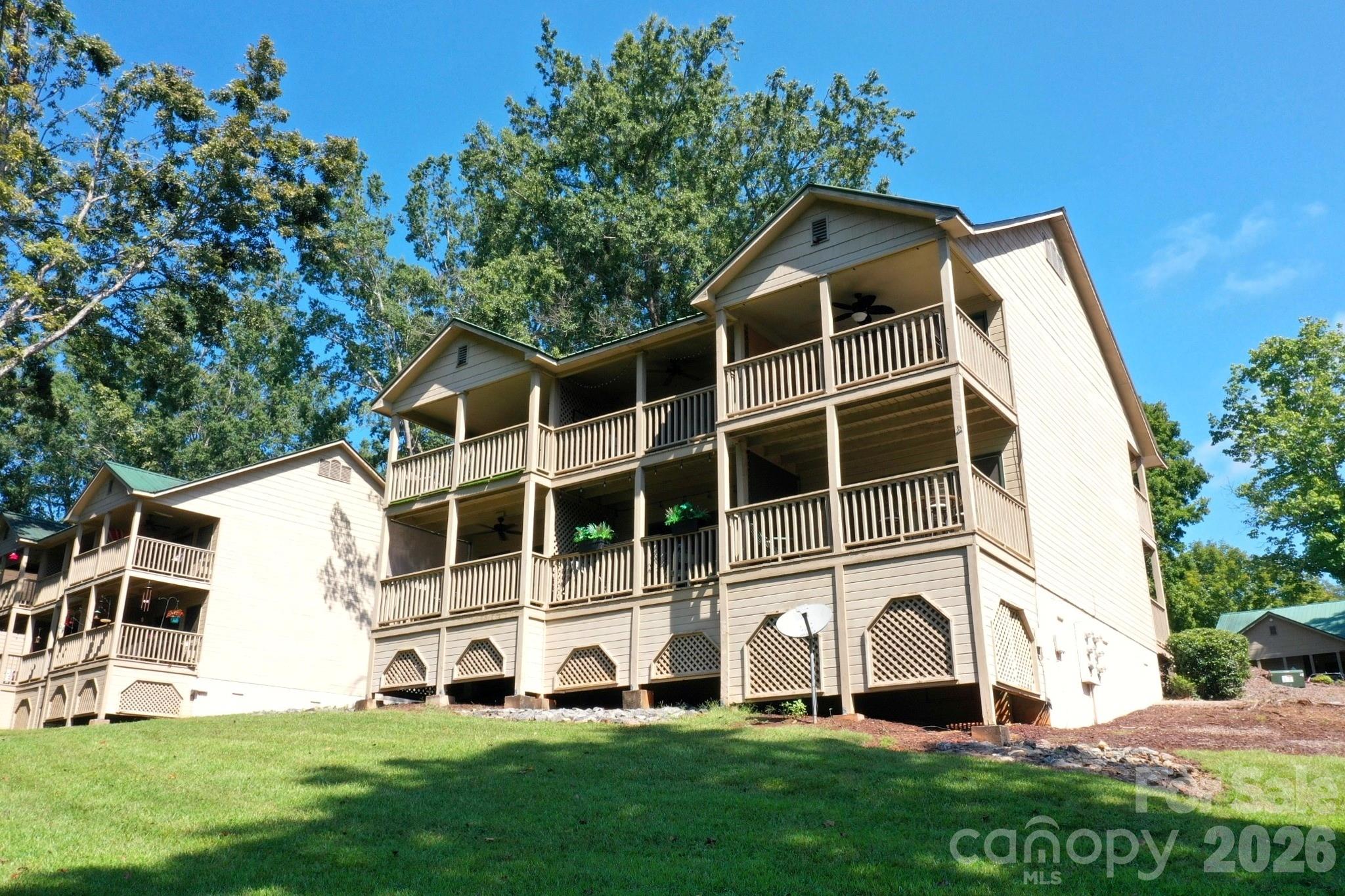 160 Whitney Boulevard 24 Property Photo 4