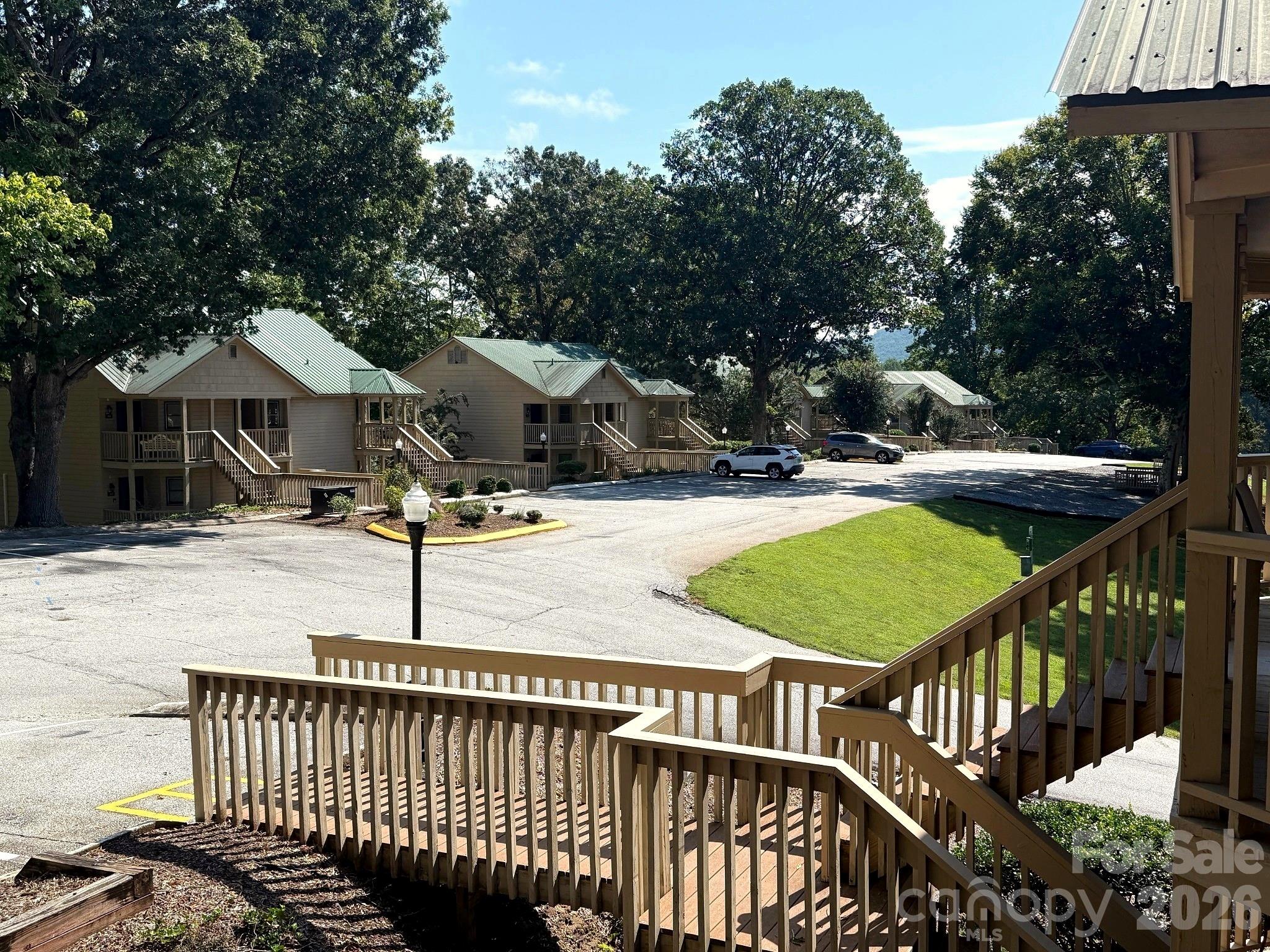 160 Whitney Boulevard 24 Property Photo 23