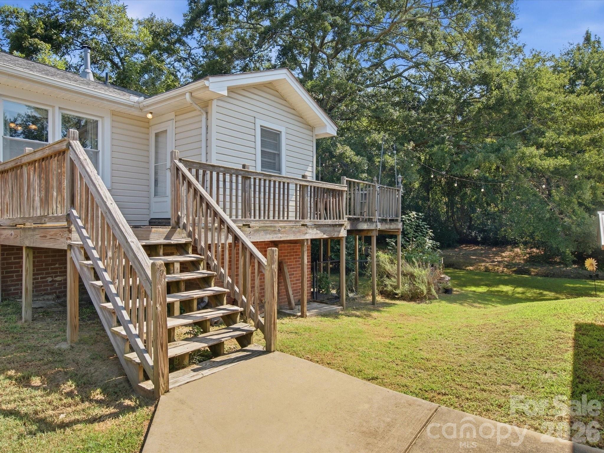 107 Berkley Street Property Photo 25