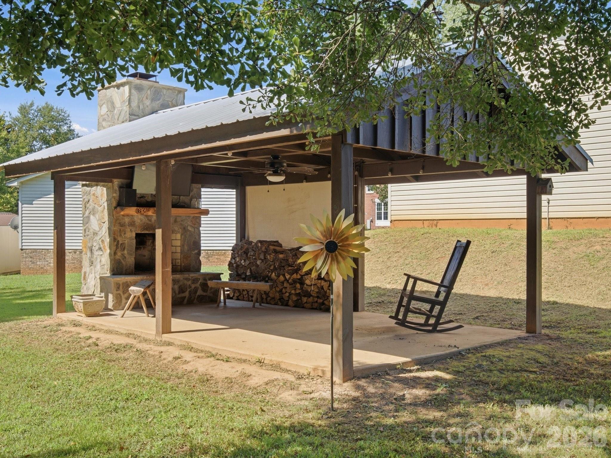107 Berkley Street Property Photo 28
