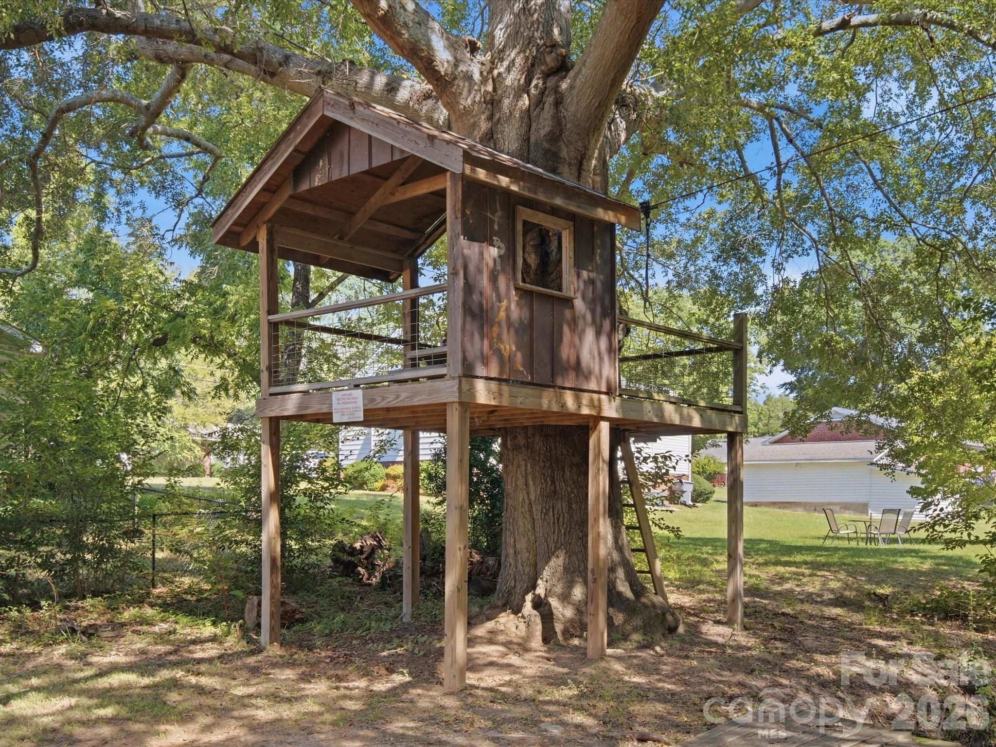 107 Berkley Street Property Photo 34