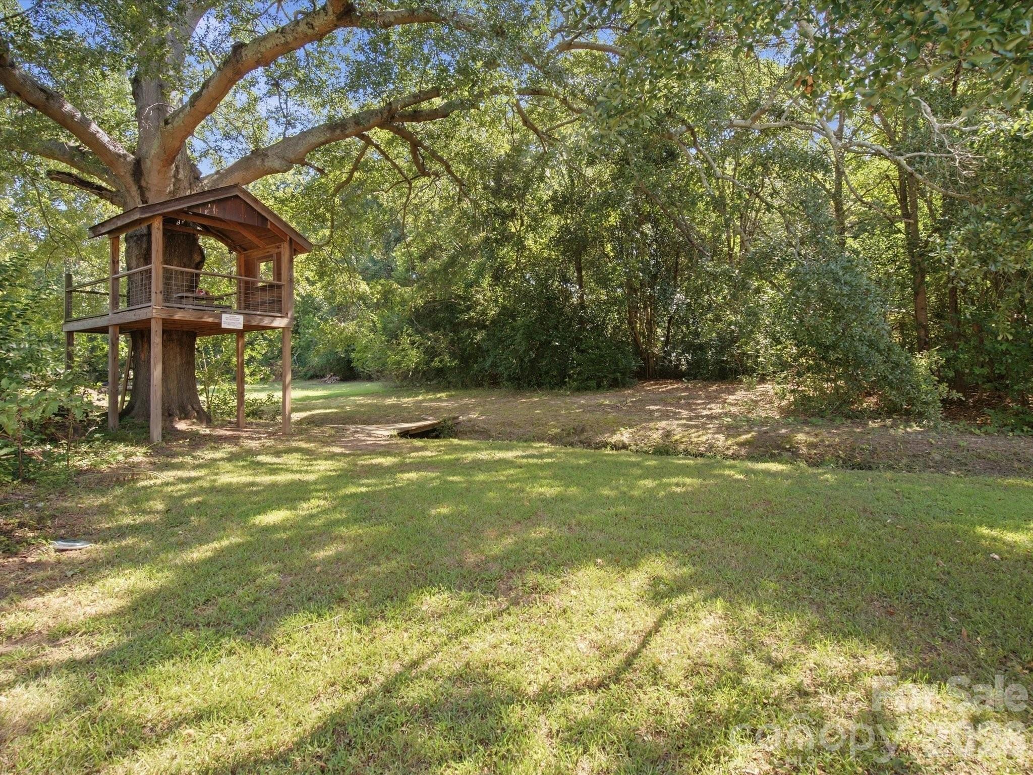 107 Berkley Street Property Photo 36