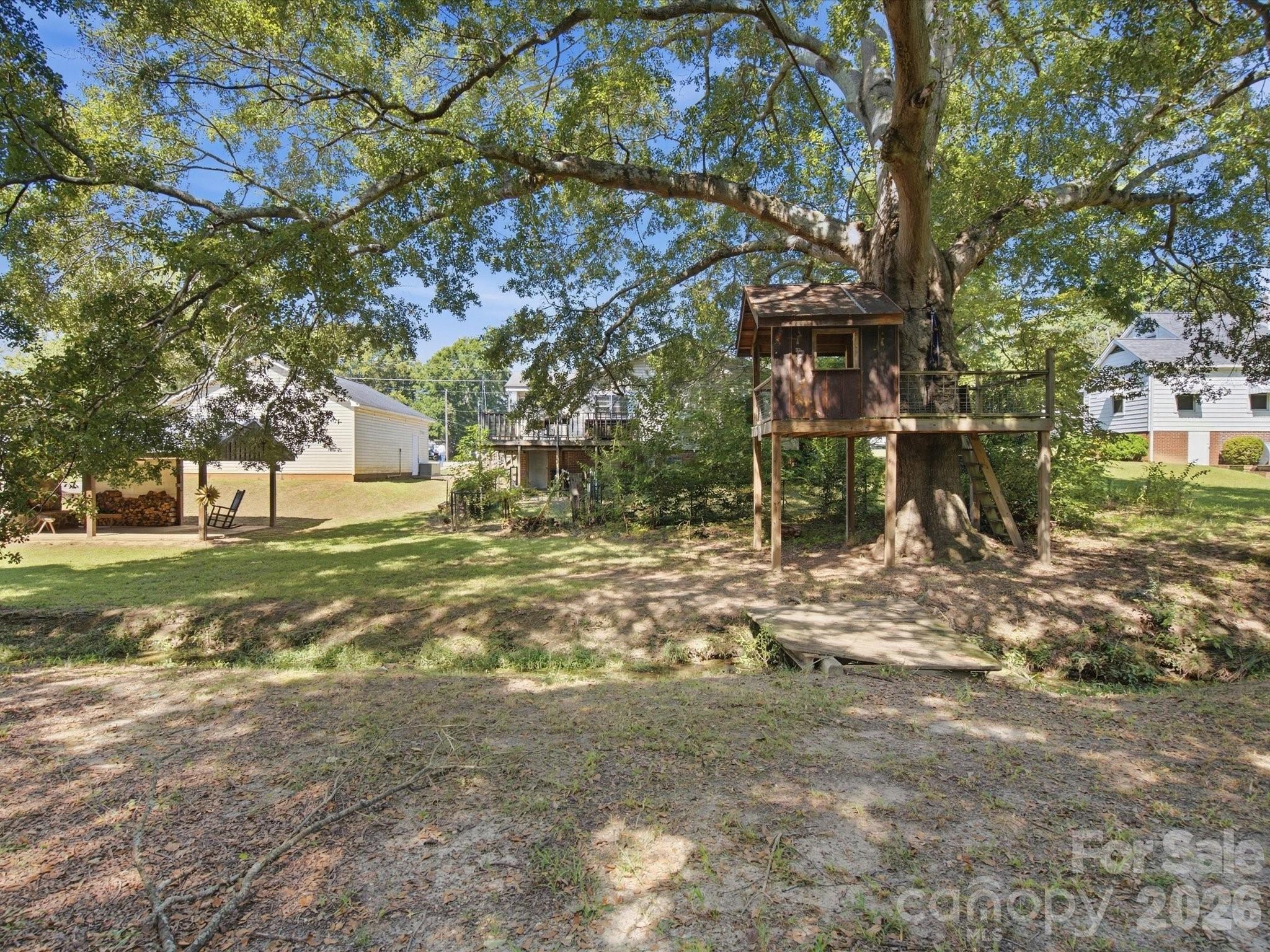 107 Berkley Street Property Photo 38
