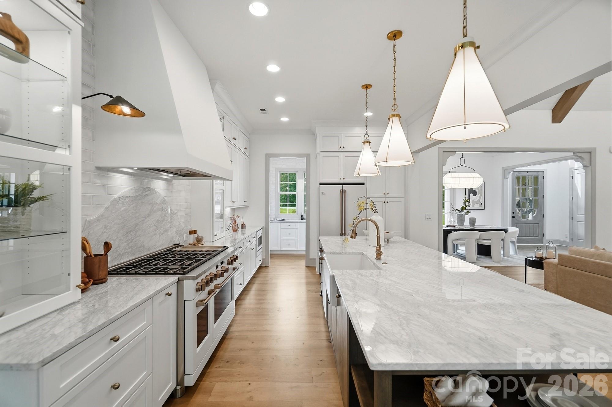 4055 Honey Tree Lane Property Photo 3