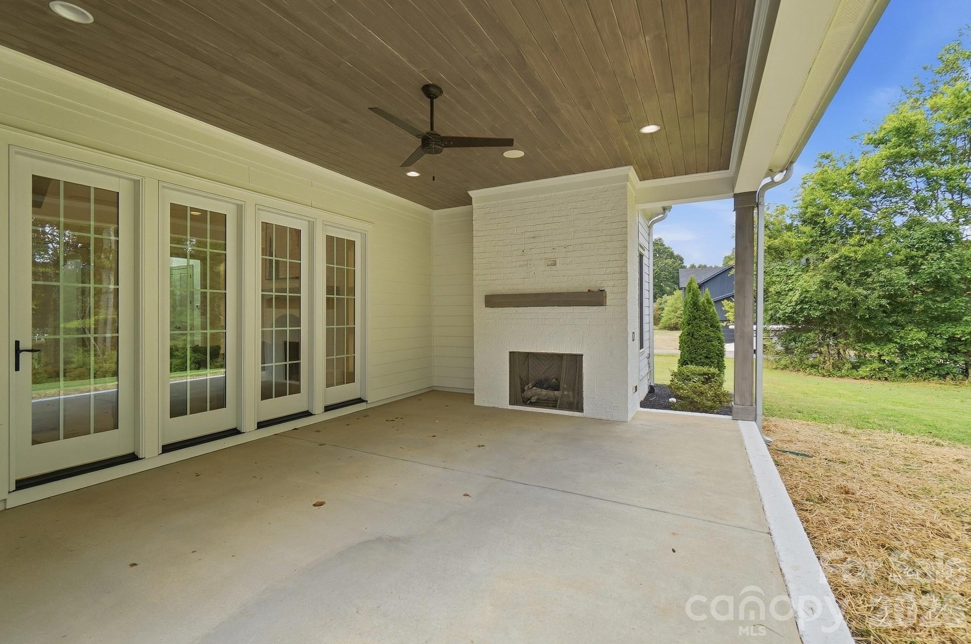 4055 Honey Tree Lane Property Photo 44