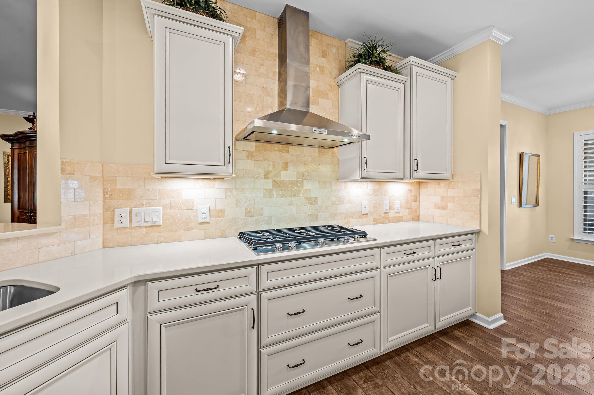 411 Haven Avenue Property Photo 16