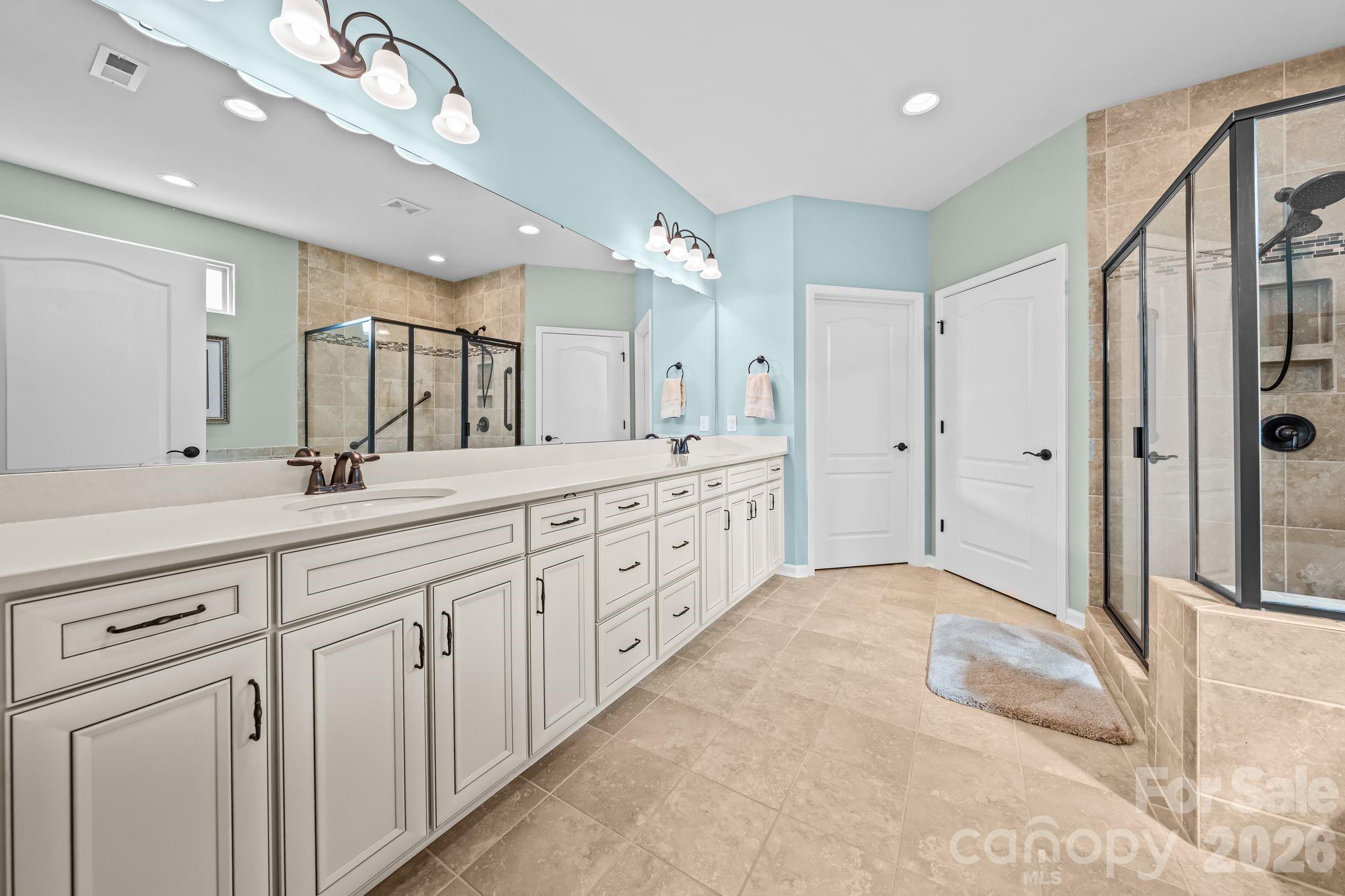 411 Haven Avenue Property Photo 25