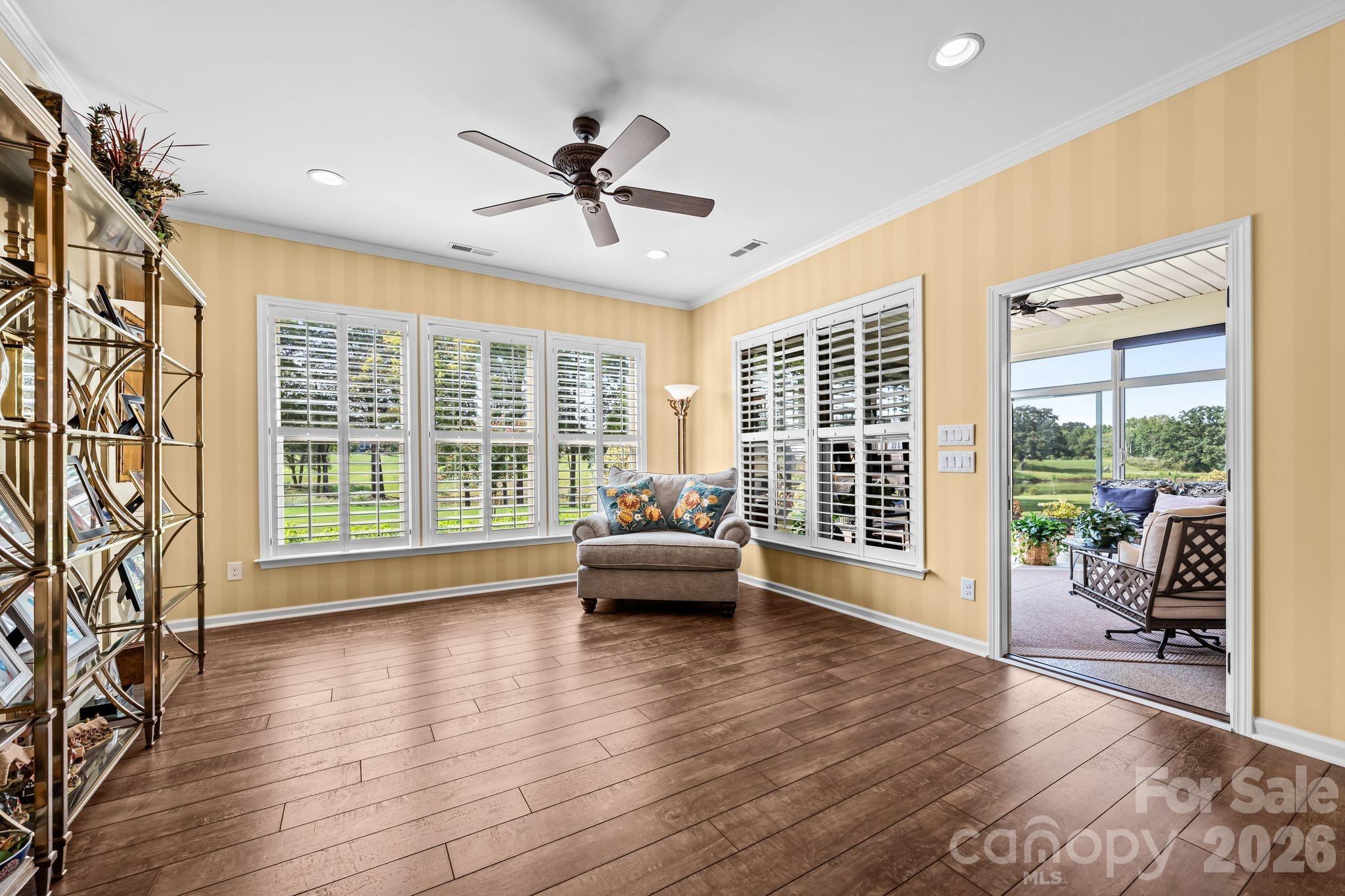 411 Haven Avenue Property Photo 31