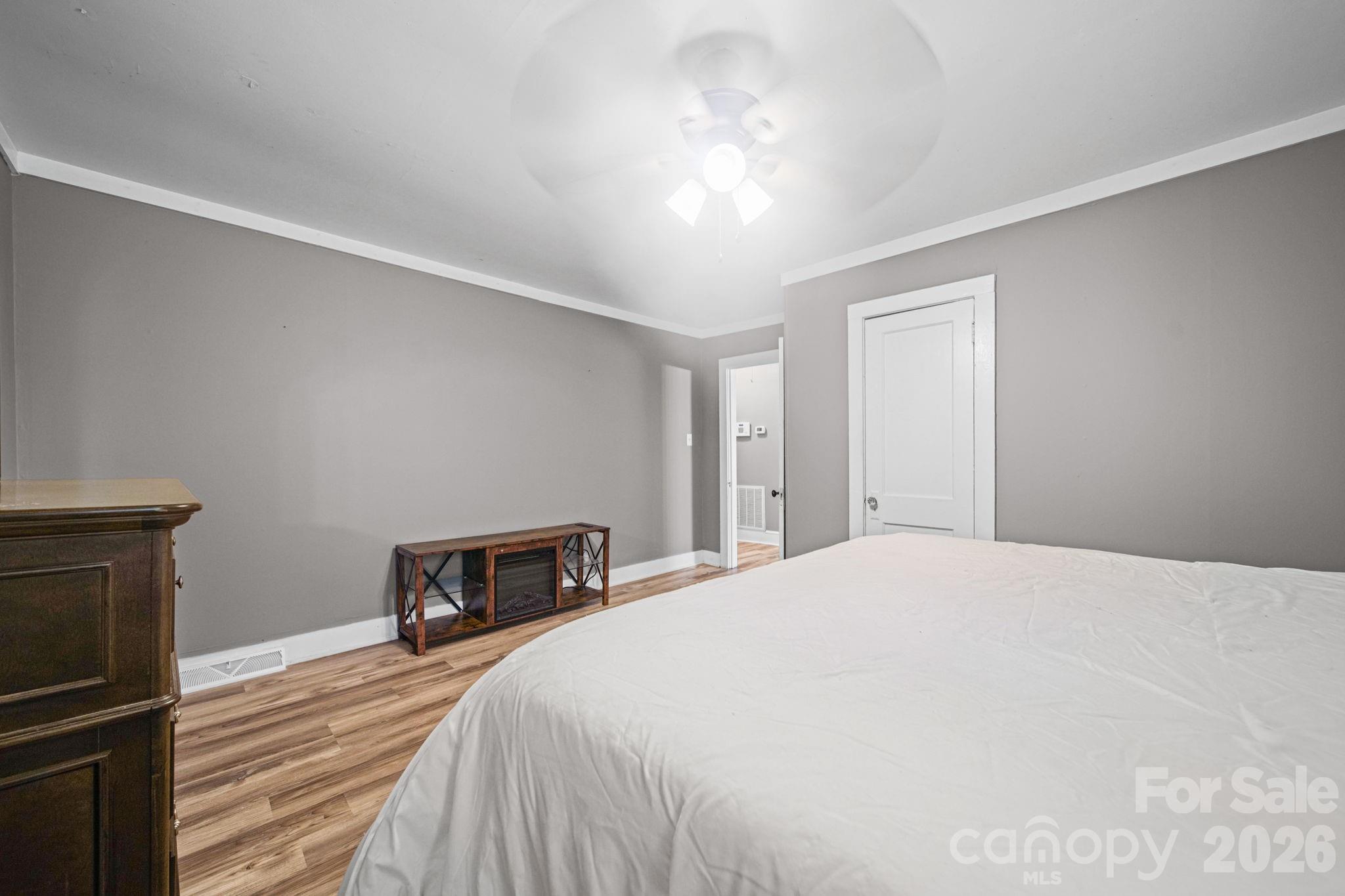 823 Great Falls Highway Property Photo 19