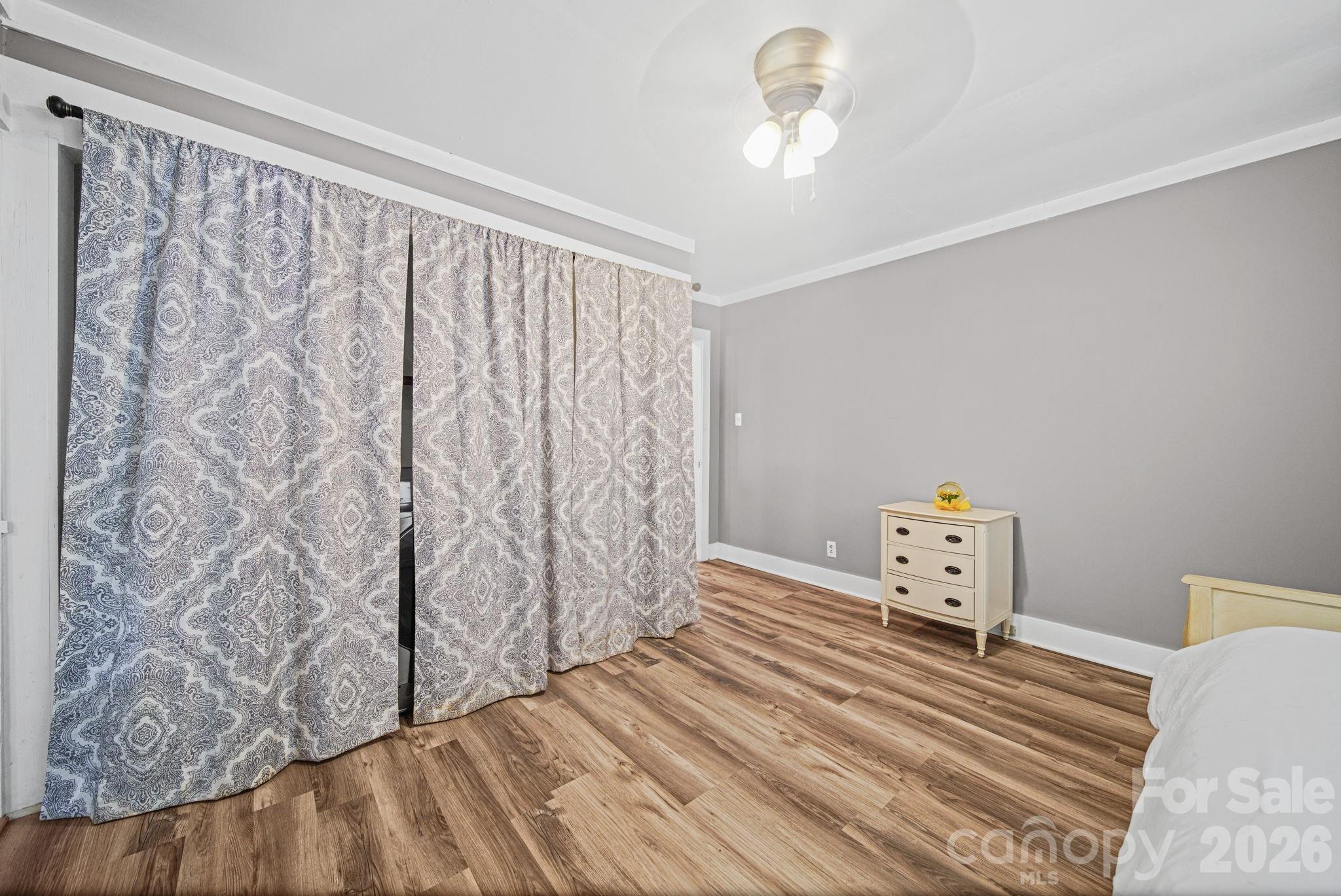 823 Great Falls Highway Property Photo 22
