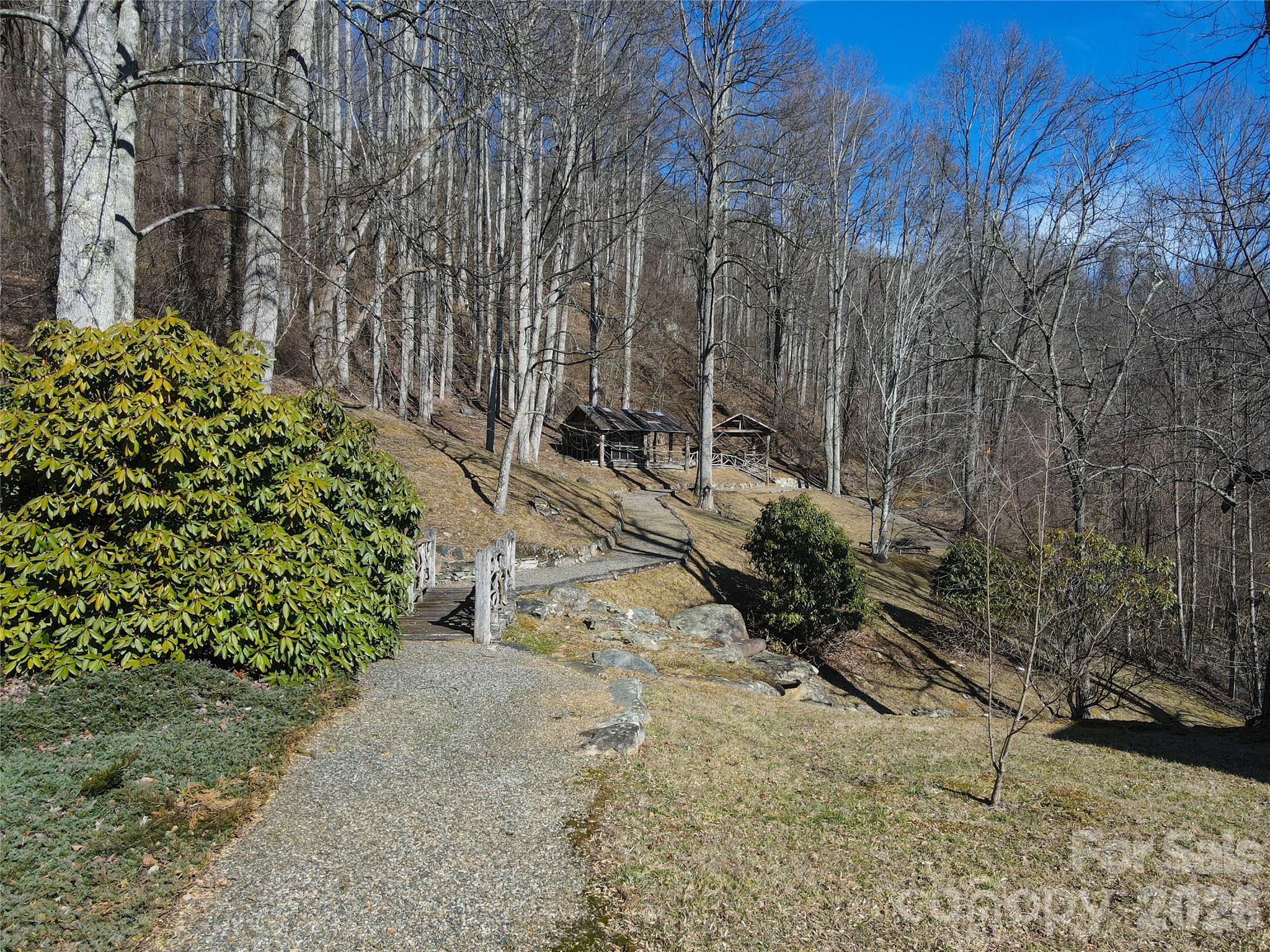 735 Whisper Mountain Drive Property Photo 1