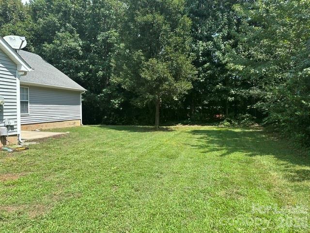 9022 Brad Court Property Photo 3