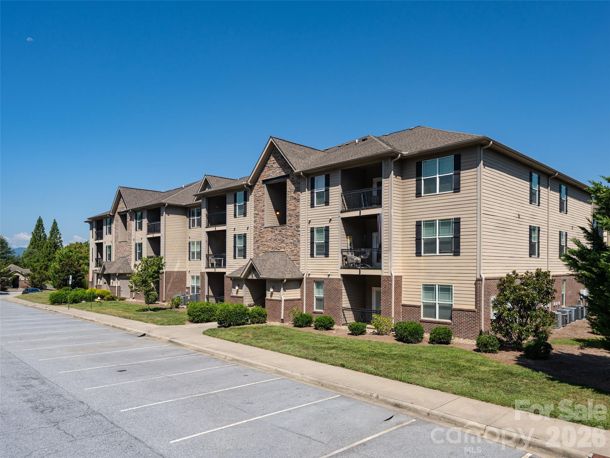91 Brickton Village Circle 103 Property Photo 1