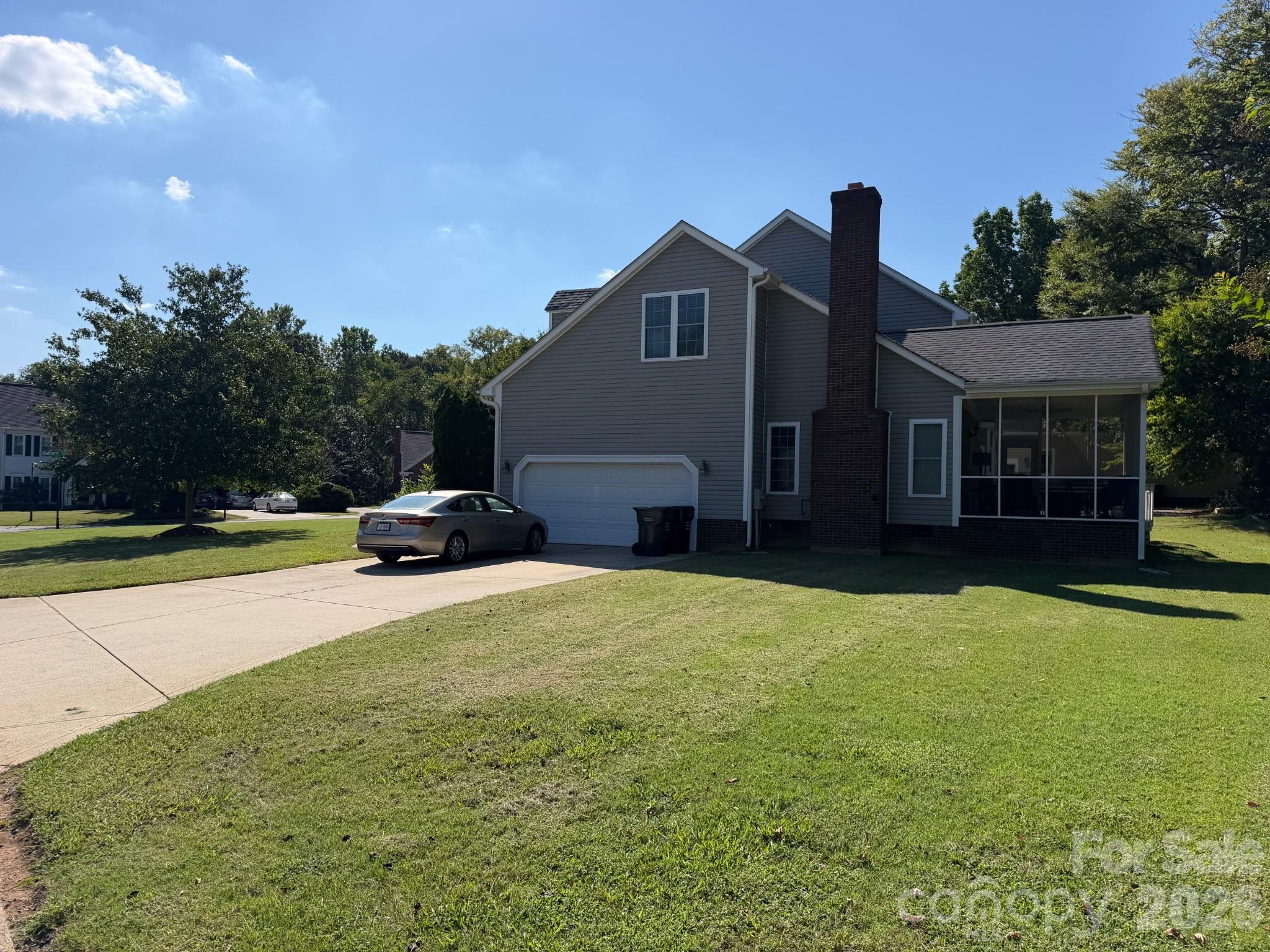 3862 Nw Bethany Court Property Photo 2