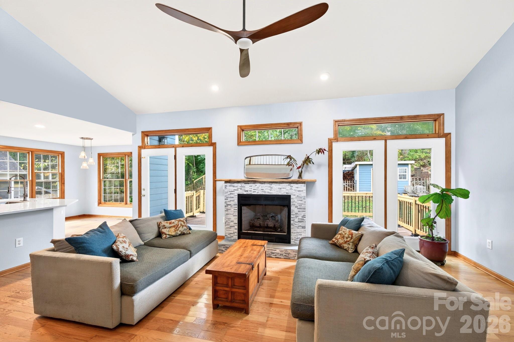 16 Pinecroft Road Property Photo 2