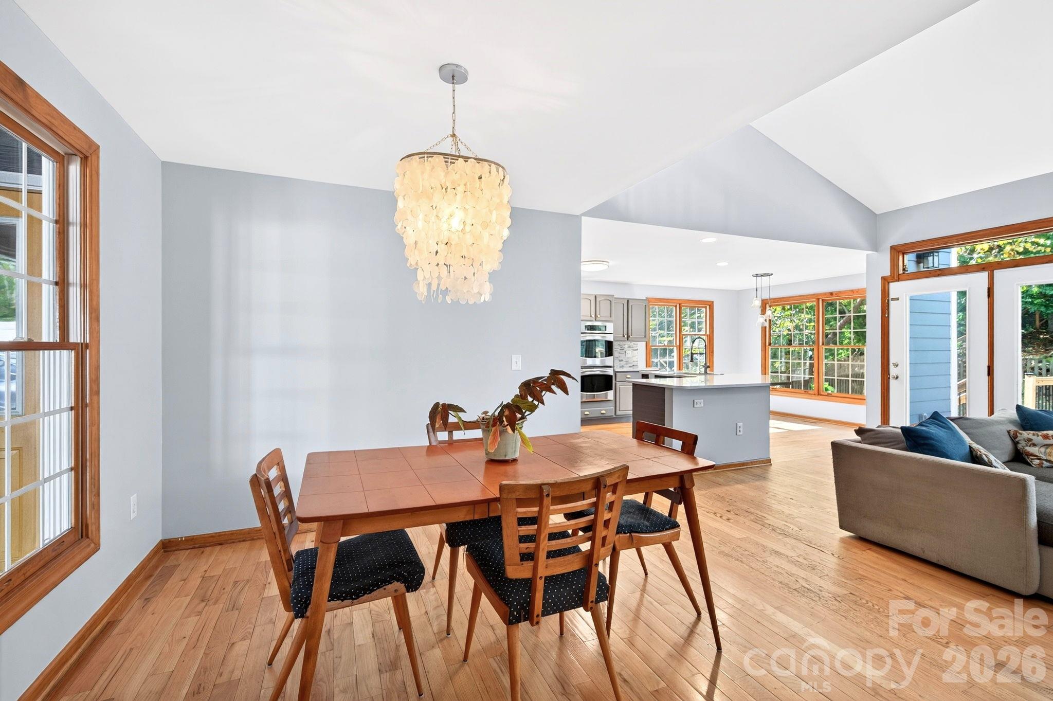 16 Pinecroft Road Property Photo 3
