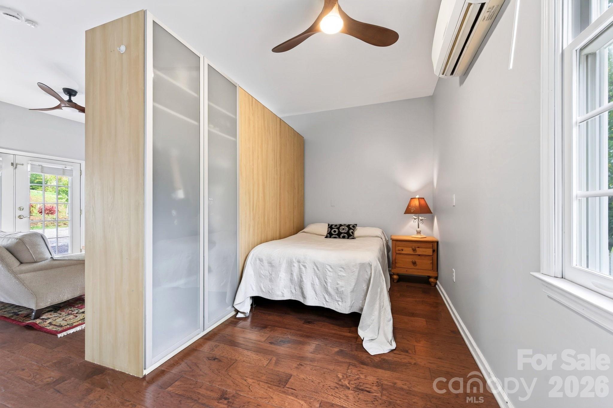 16 Pinecroft Road Property Photo 15
