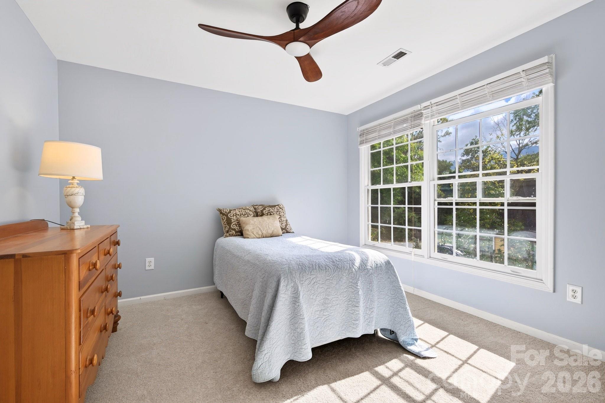 16 Pinecroft Road Property Photo 19