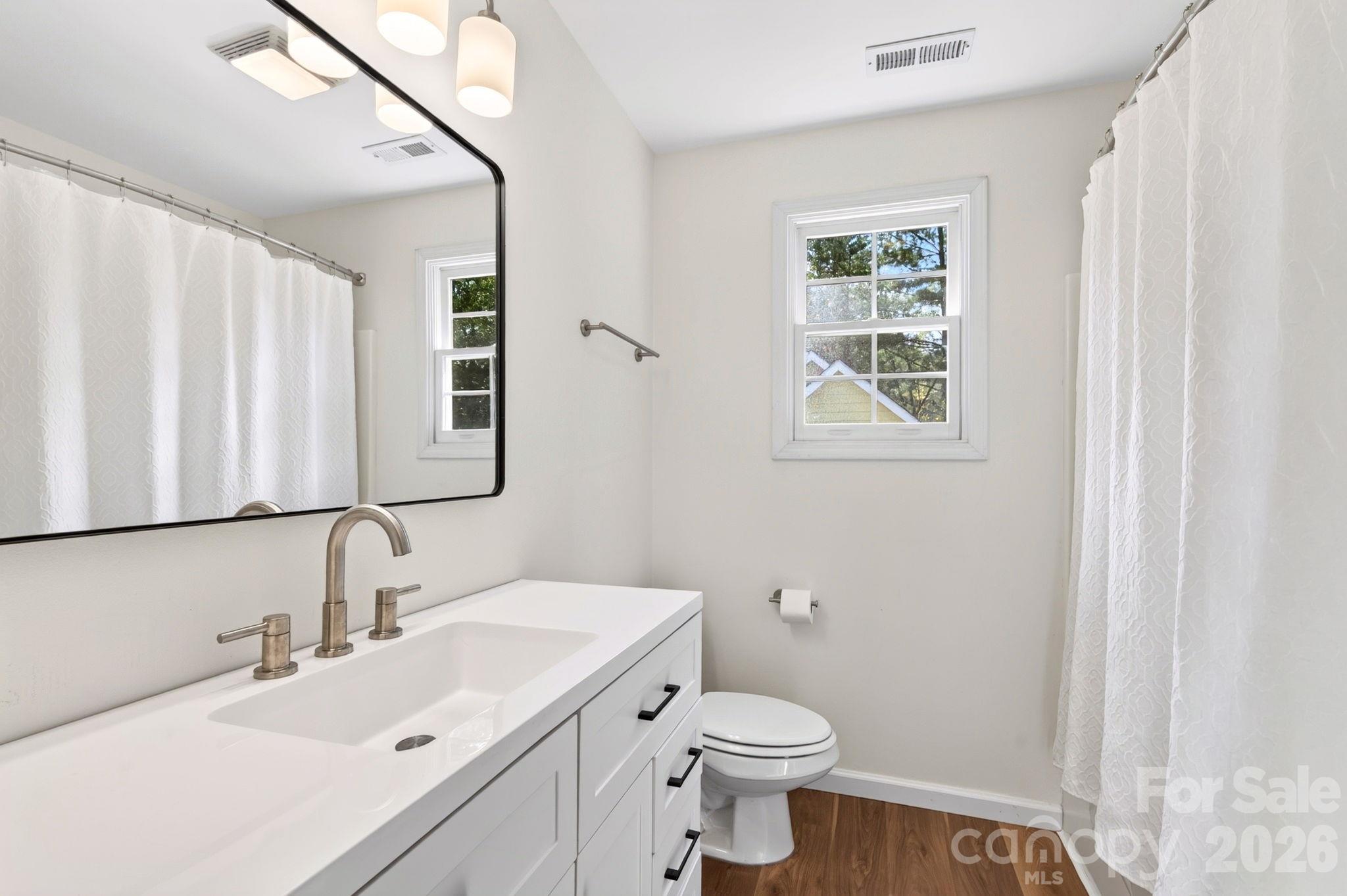 16 Pinecroft Road Property Photo 20