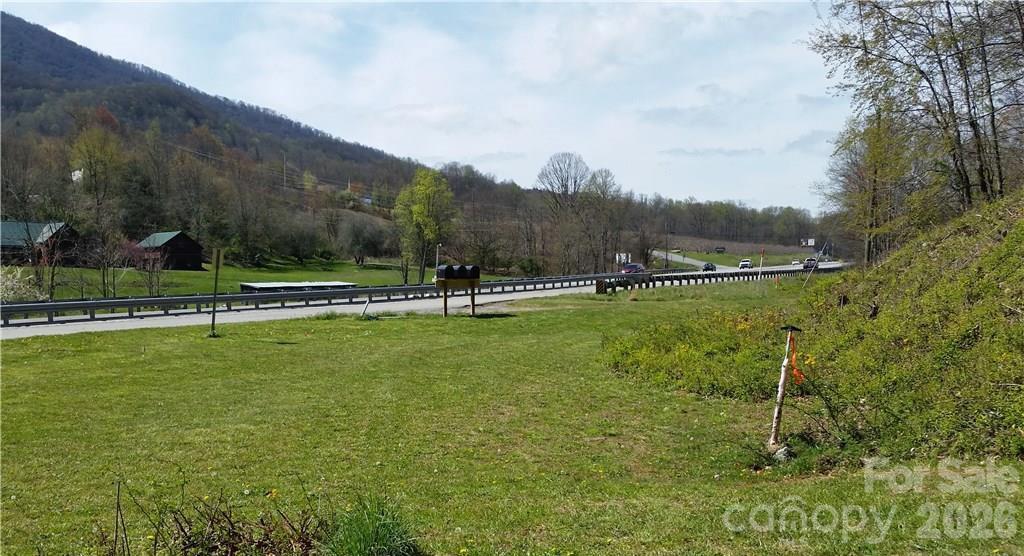 31 Mistletoe Ridge Property Photo 8
