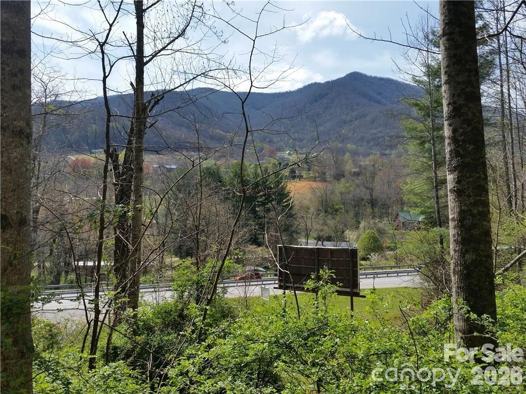 31 Mistletoe Ridge Property Photo 10