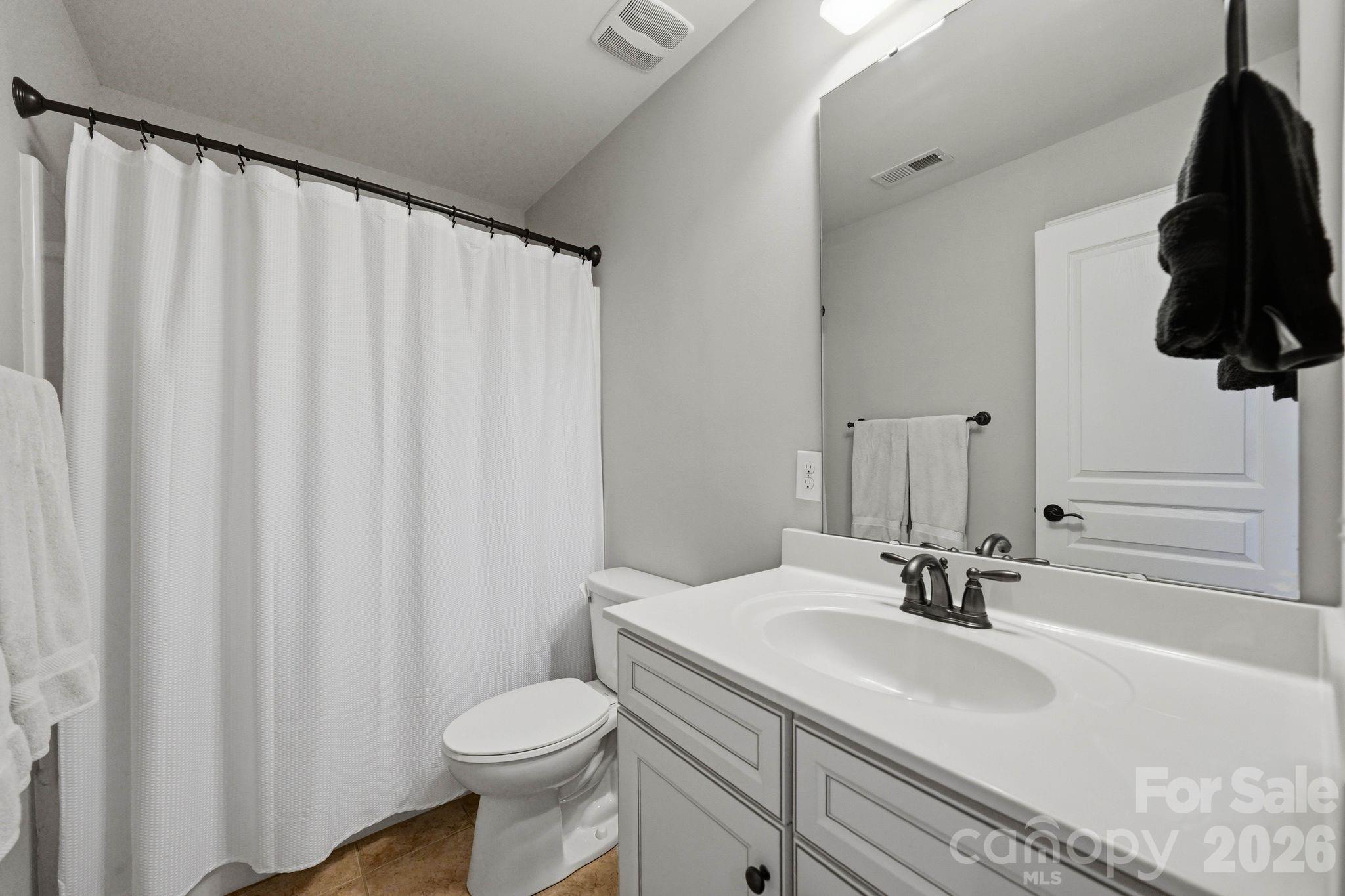 1827 Royal Gorge Avenue Property Photo 23