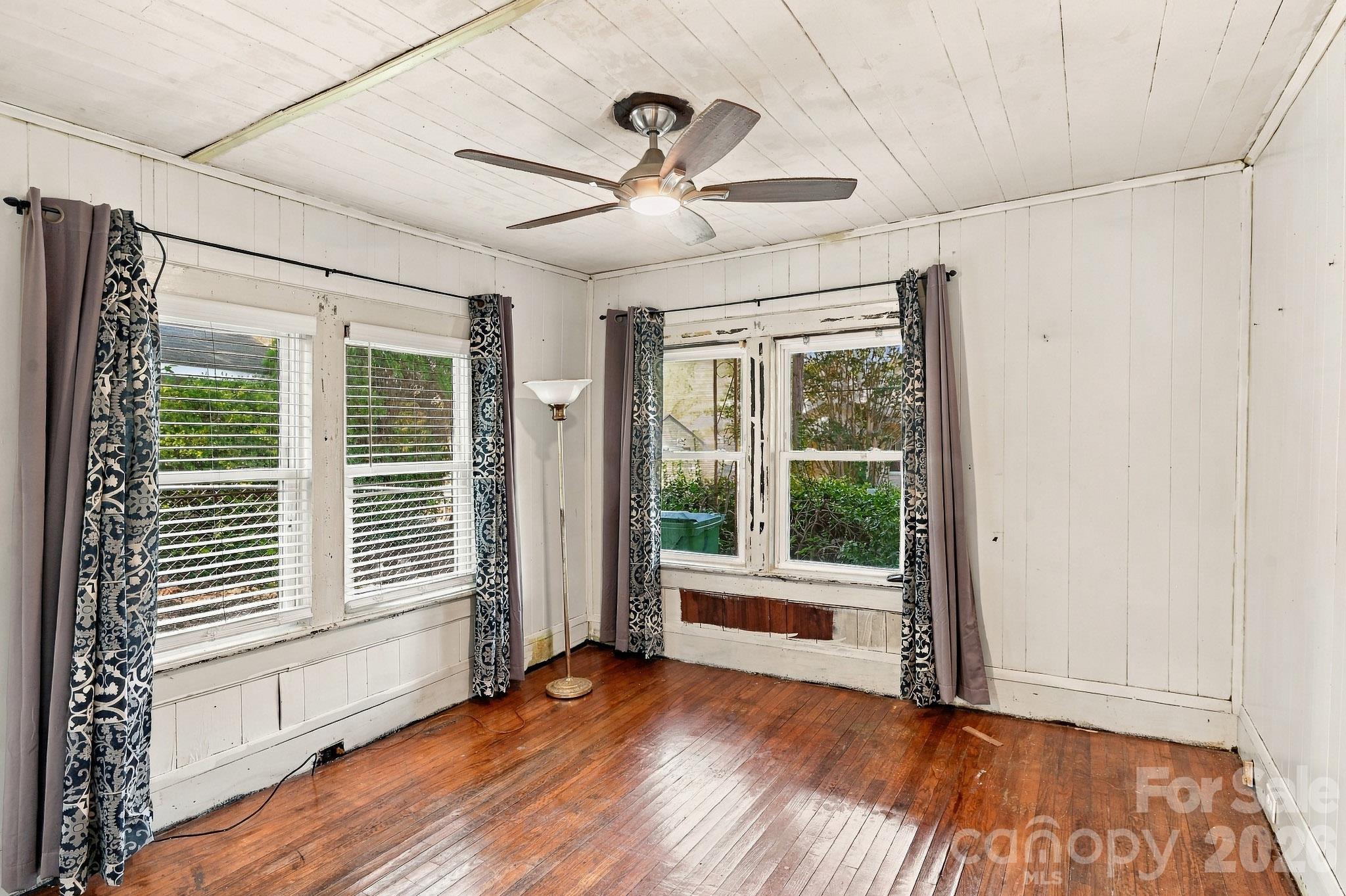 194 Logan Avenue Property Photo 14