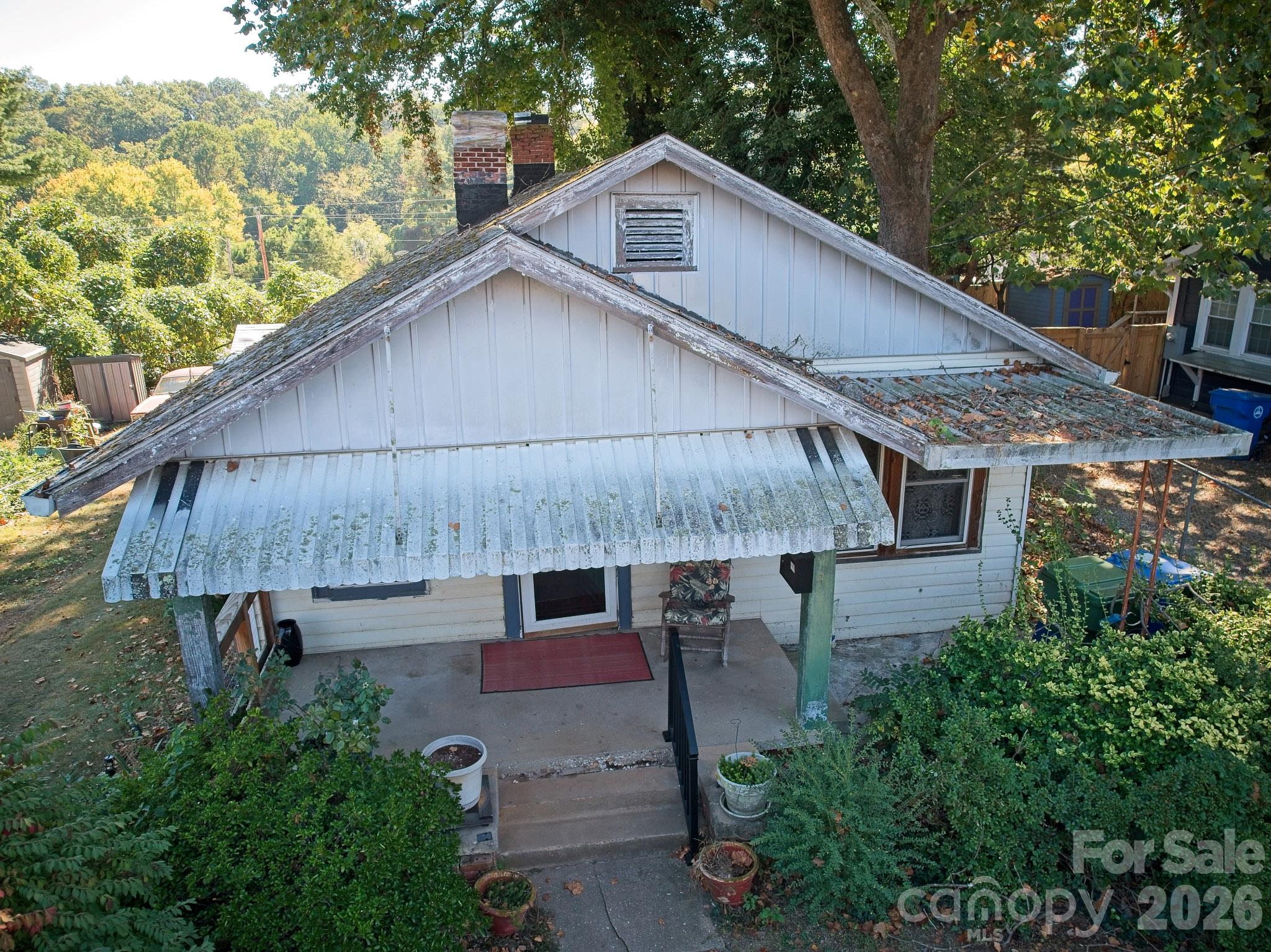 194 Logan Avenue Property Photo 36