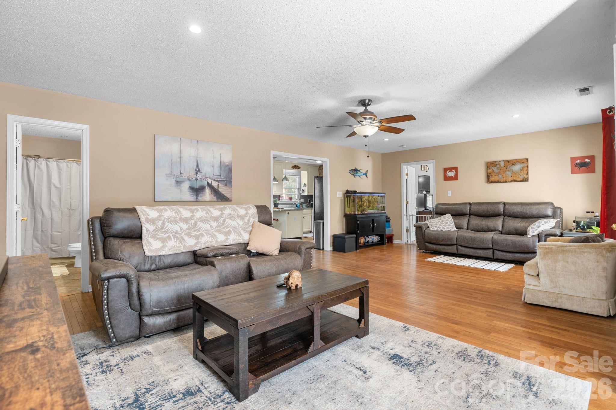 4218 Piney Road Property Photo 4
