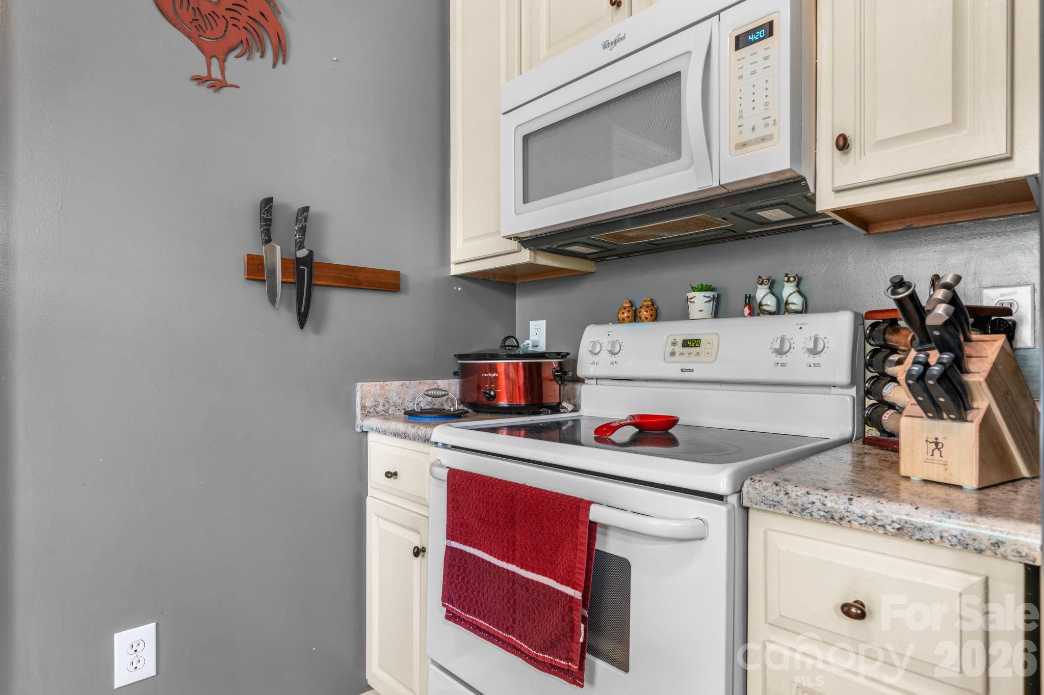 4218 Piney Road Property Photo 13
