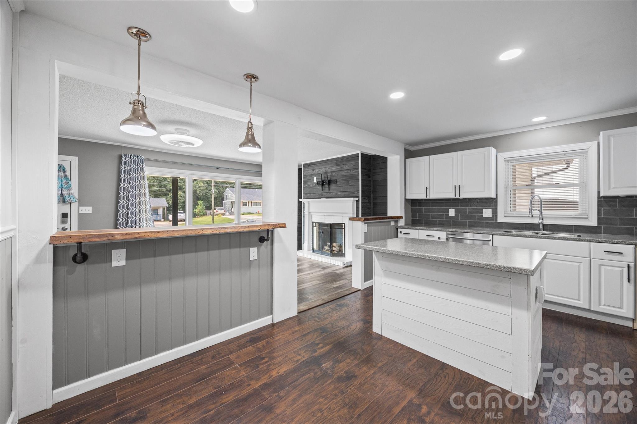 726 Forest Drive Property Photo 11