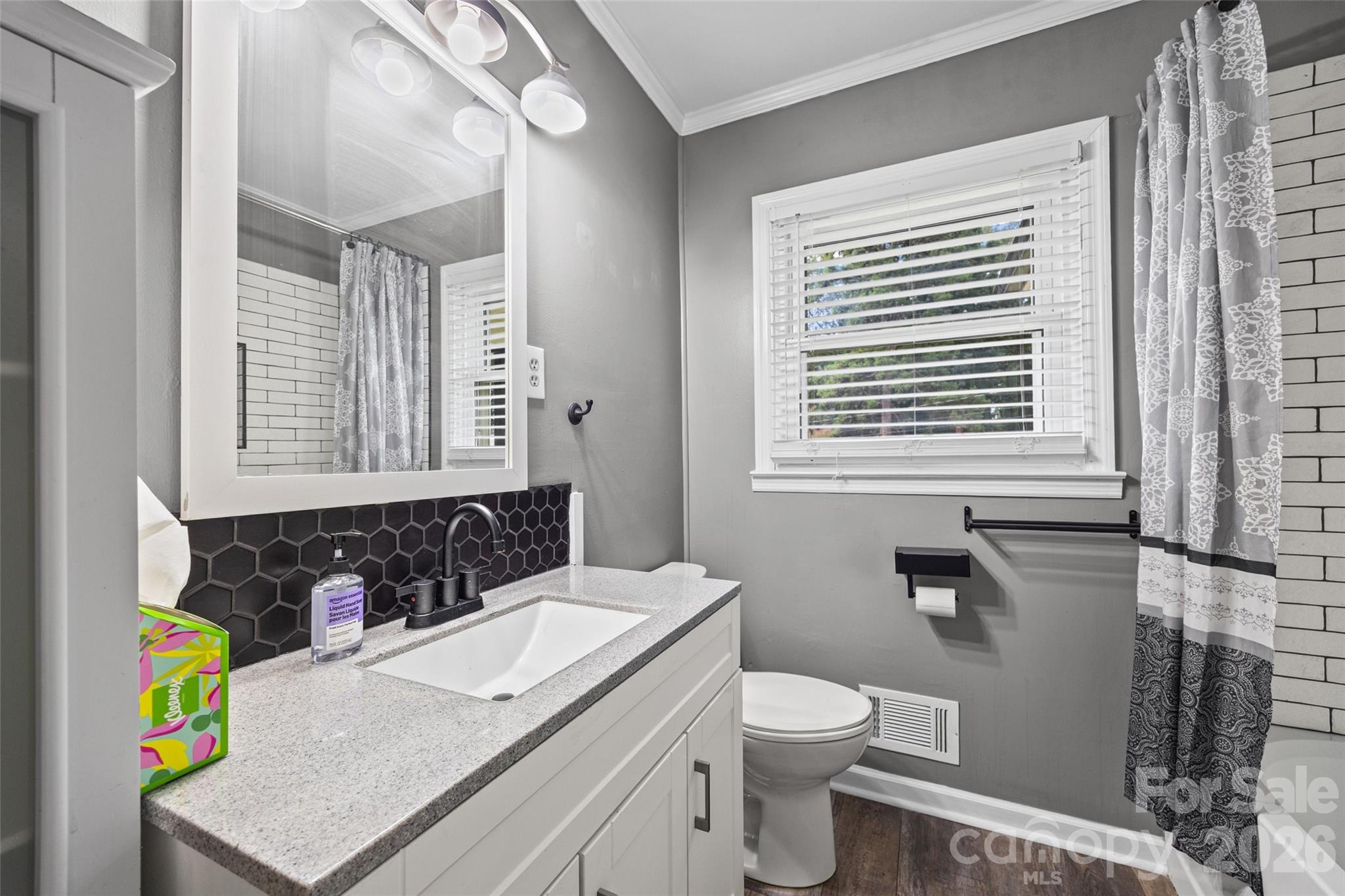 726 Forest Drive Property Photo 19