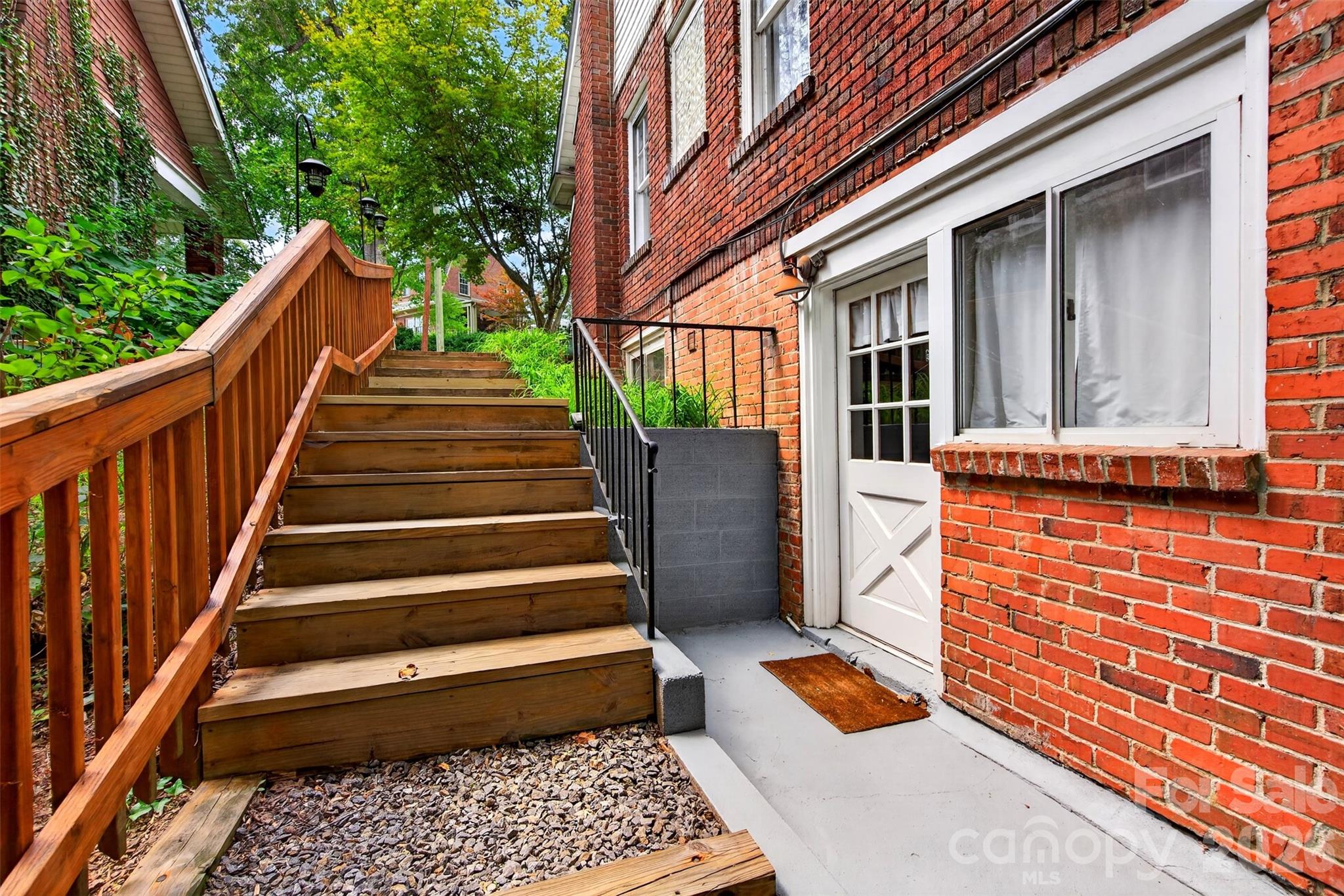 70 Saint Dunstans Circle Property Photo 23