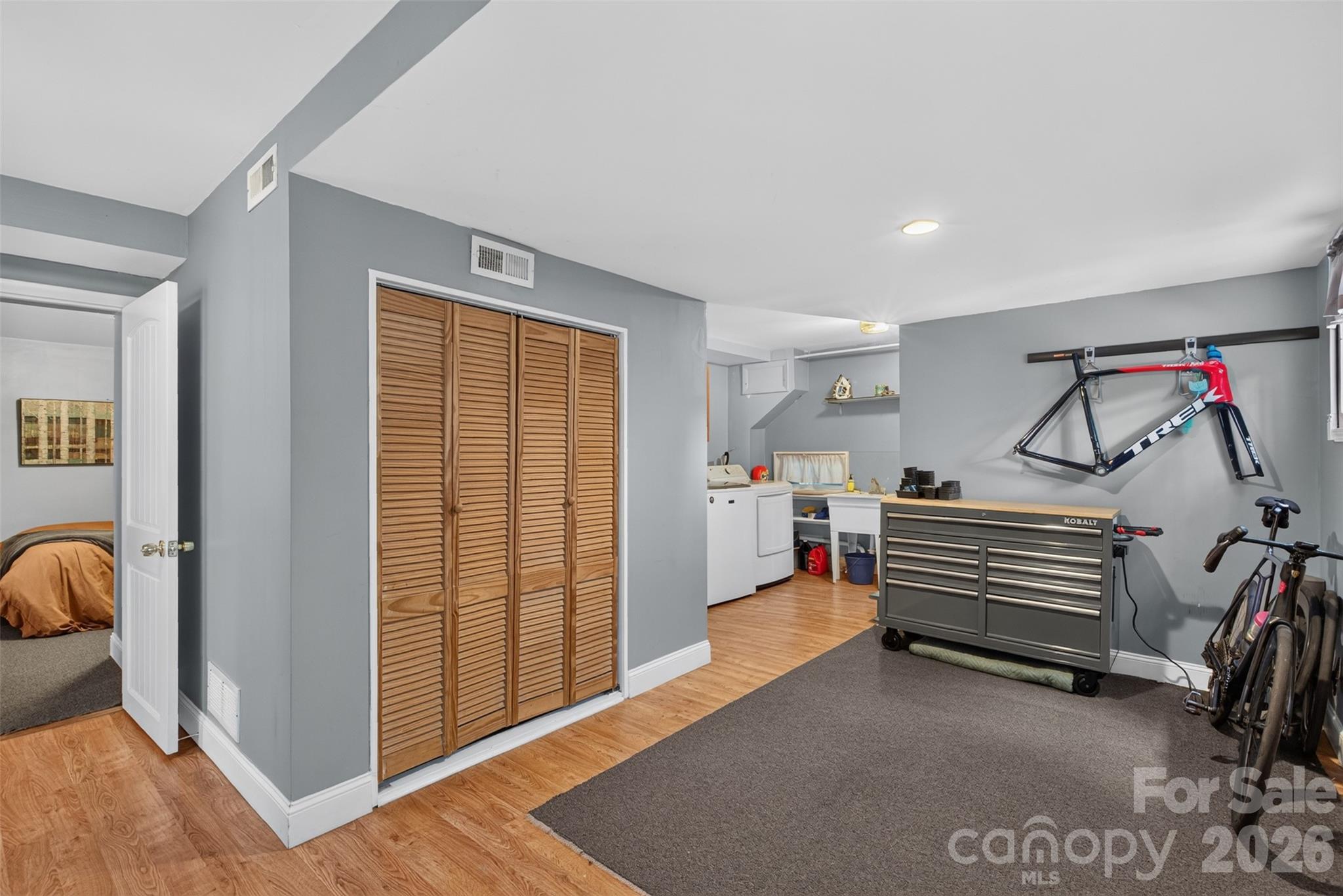 70 Saint Dunstans Circle Property Photo 32